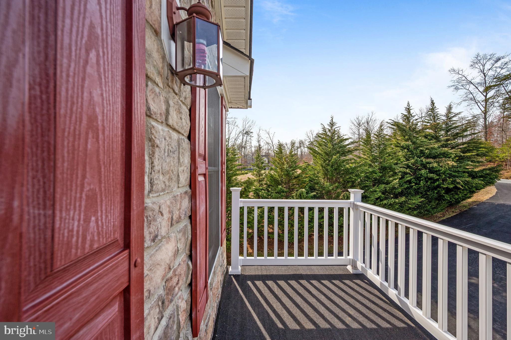 EQUESTRIAN ESTATES - Residential