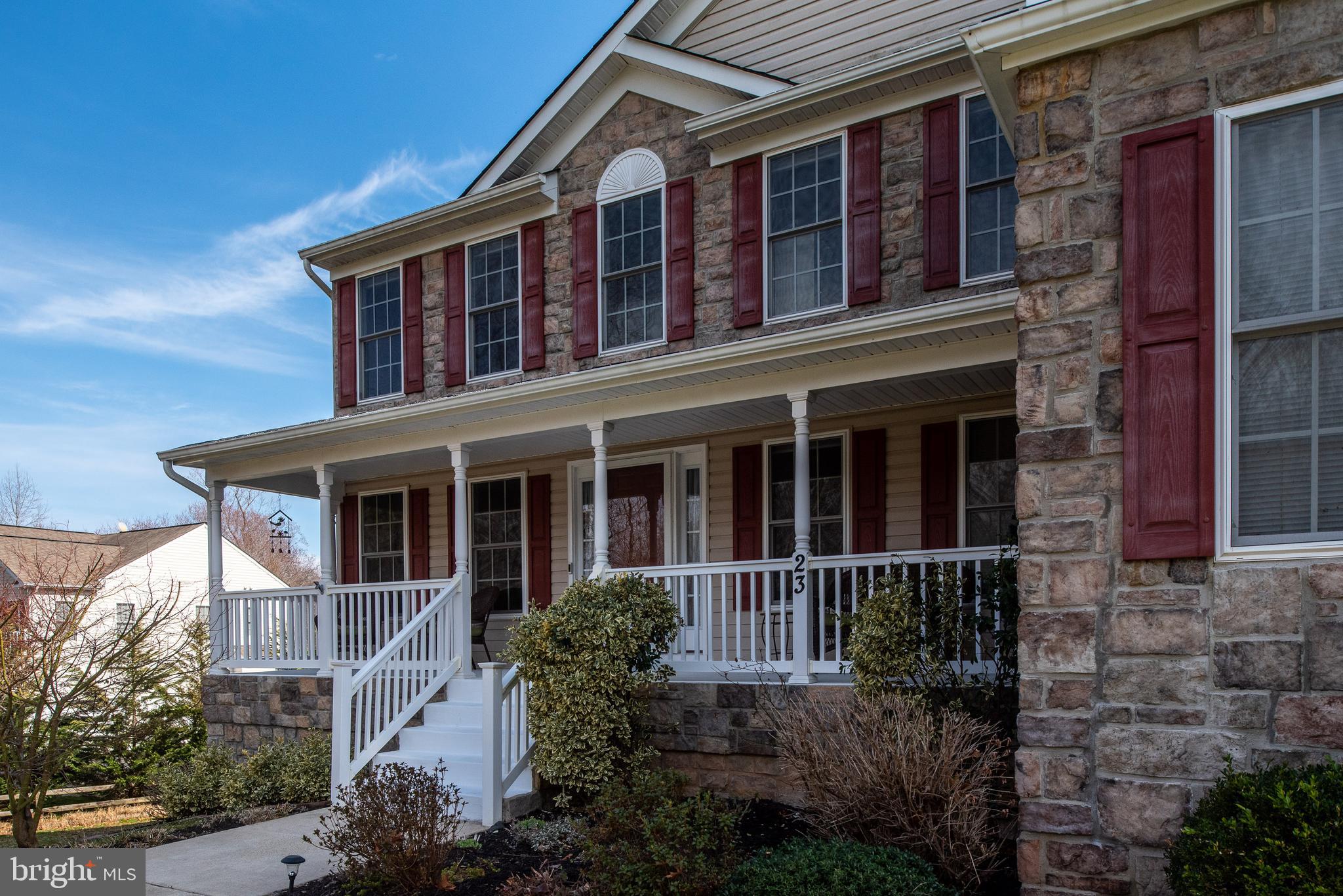 EQUESTRIAN ESTATES - Residential