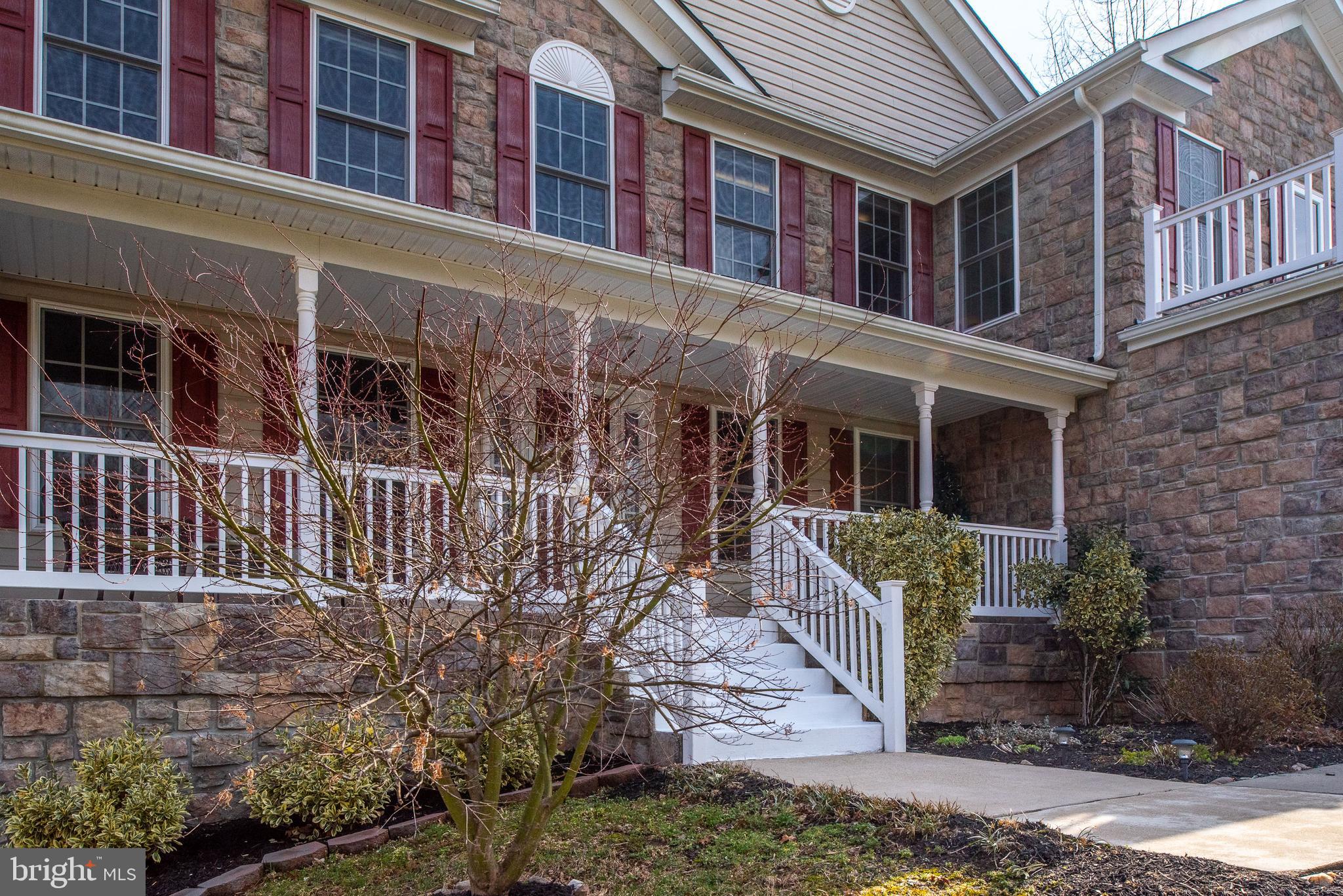 EQUESTRIAN ESTATES - Residential