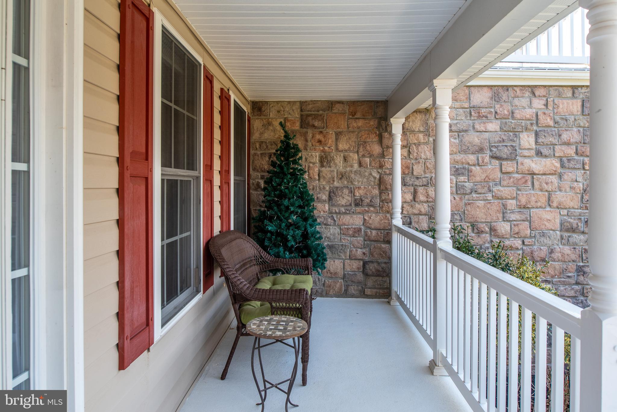 EQUESTRIAN ESTATES - Residential