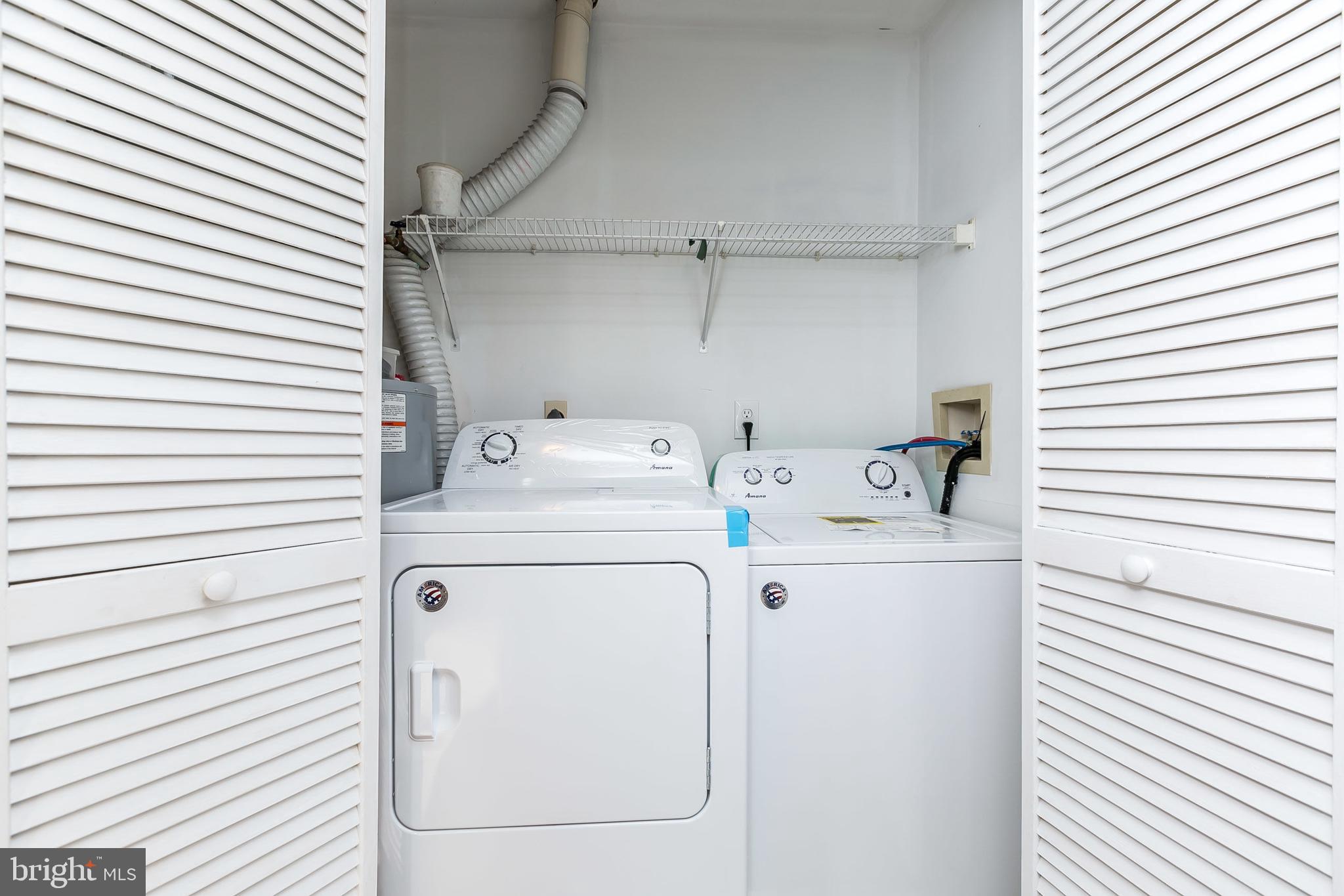 RIVERCHASE - Residential