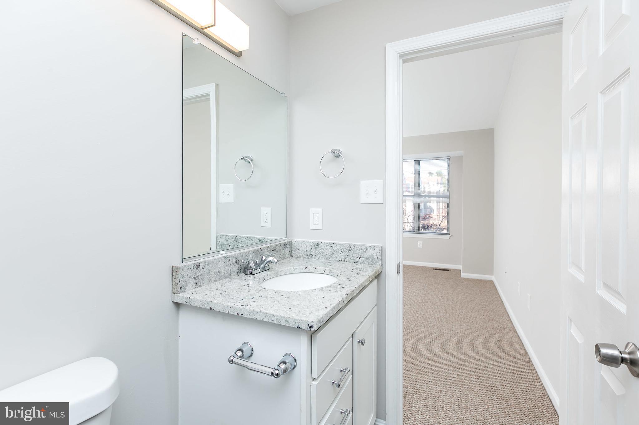 RIVERCHASE - Residential