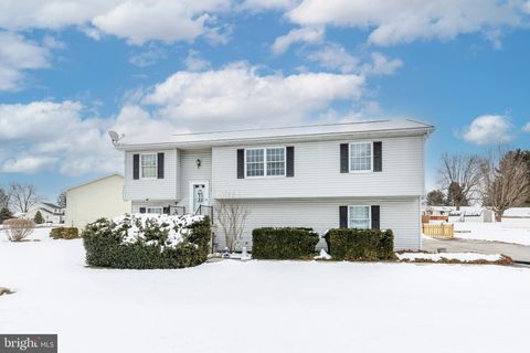 720 W MYRTLE STREET LITTLESTOWN PA 17340