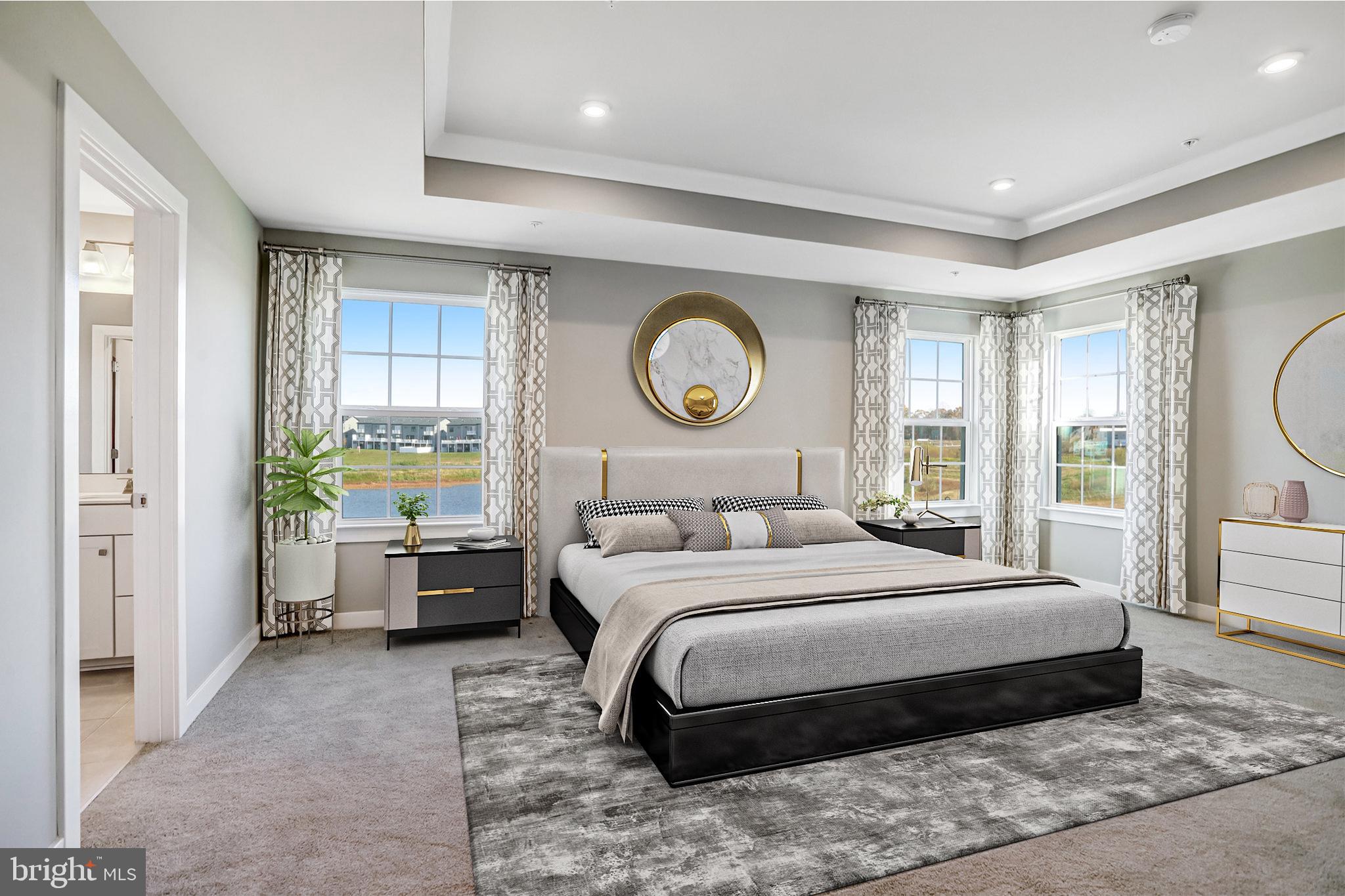 SOUTH LAKE - Residential