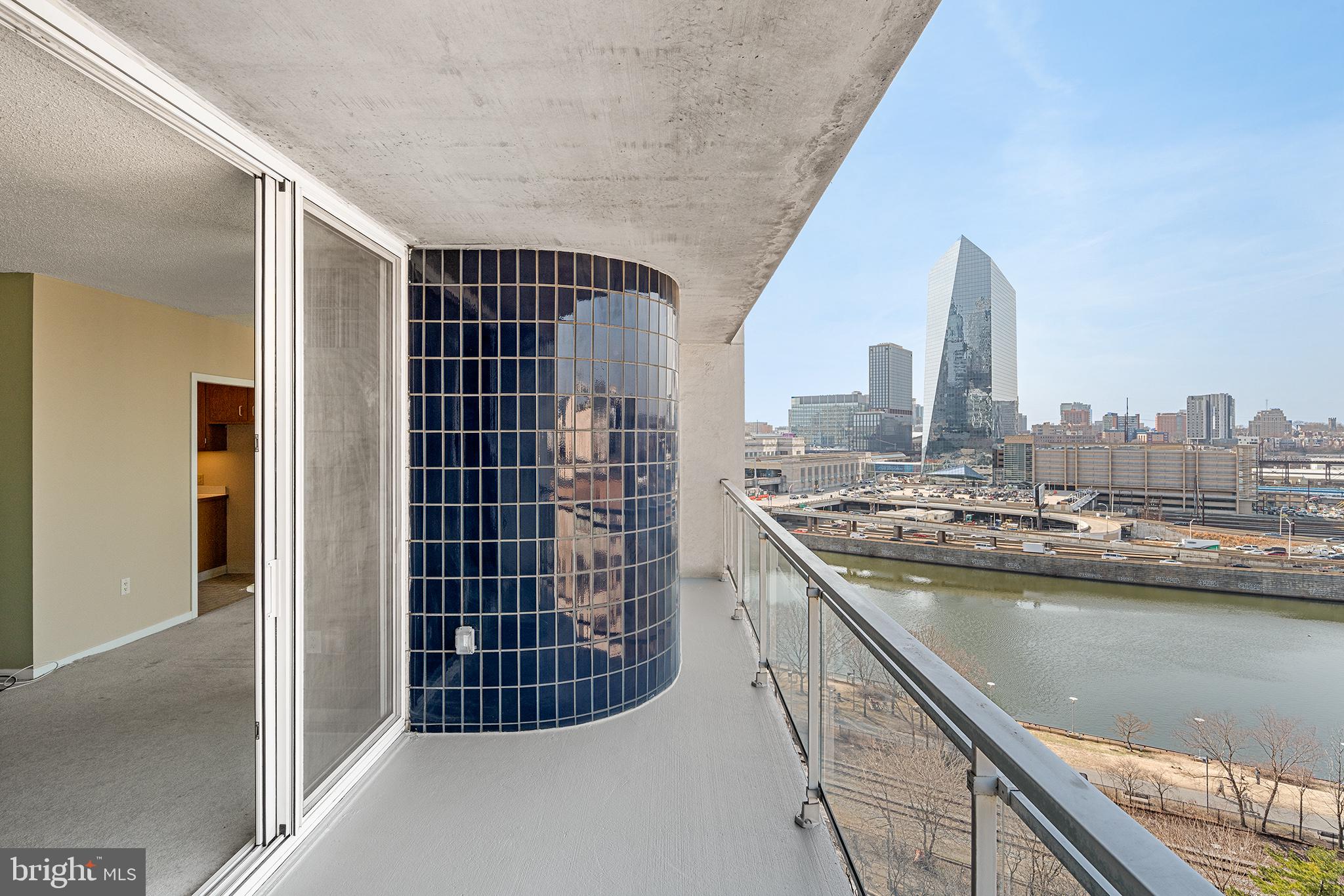 LOGAN CIRCLE - Residential