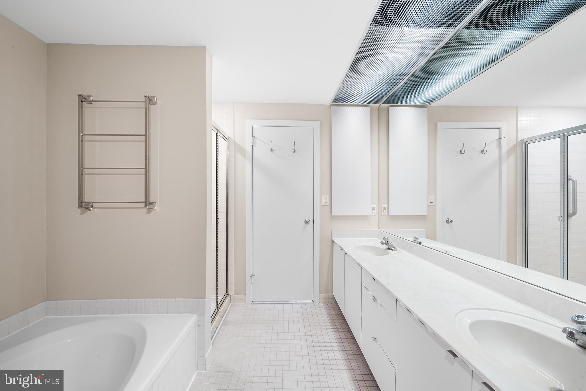 LOGAN CIRCLE - Residential