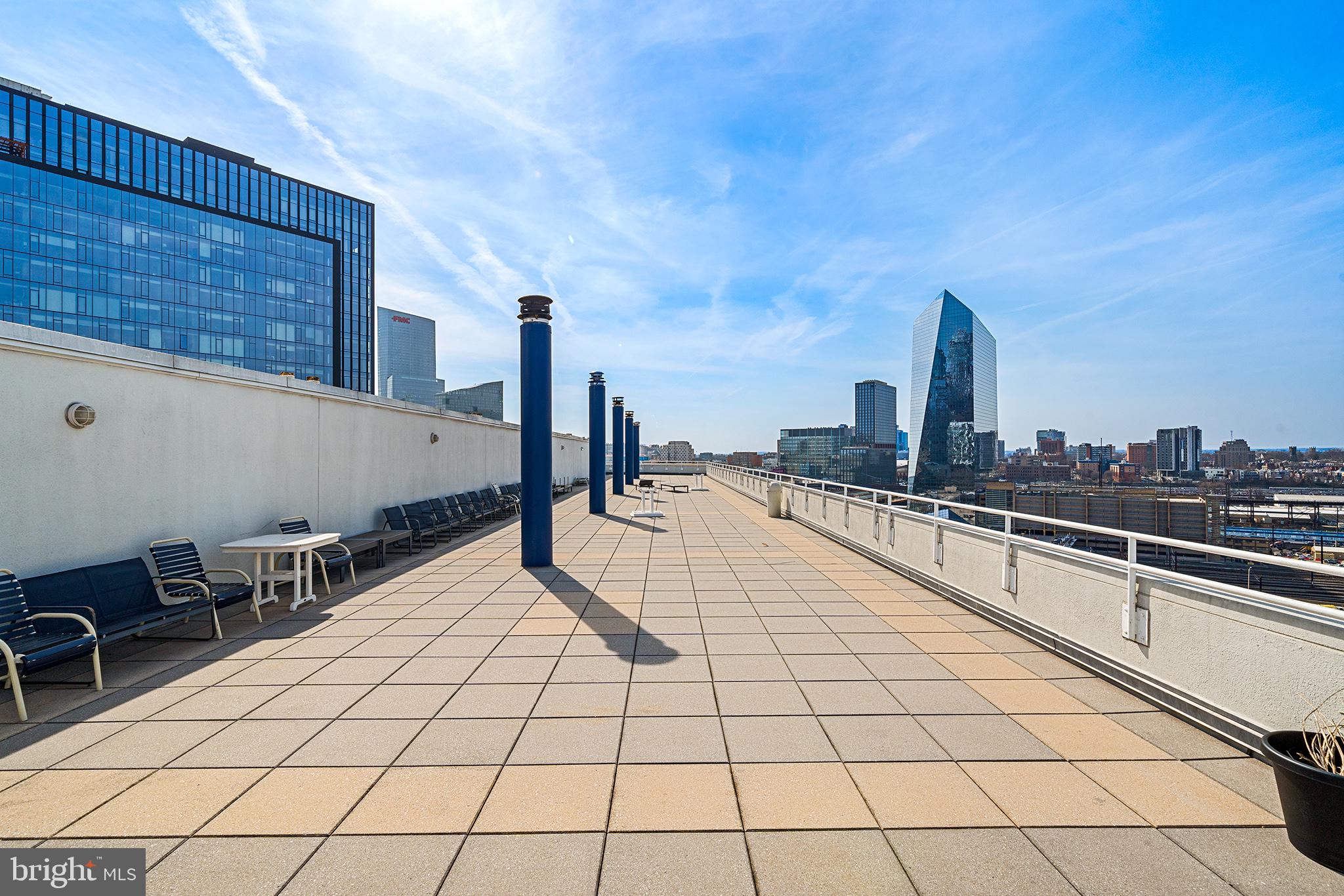 LOGAN CIRCLE - Residential