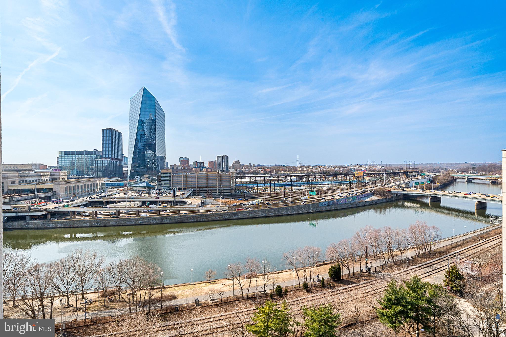 LOGAN CIRCLE - Residential