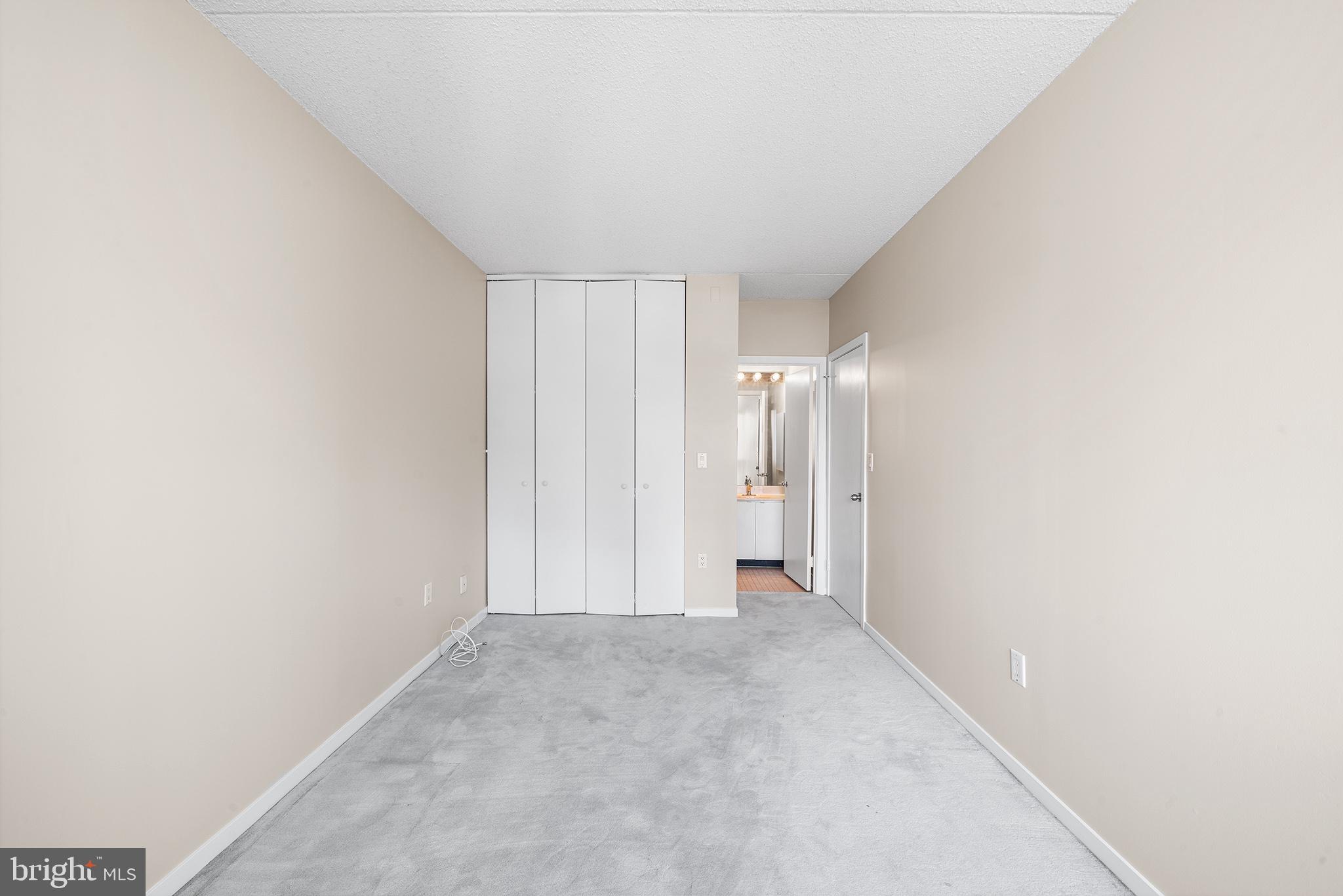 LOGAN CIRCLE - Residential