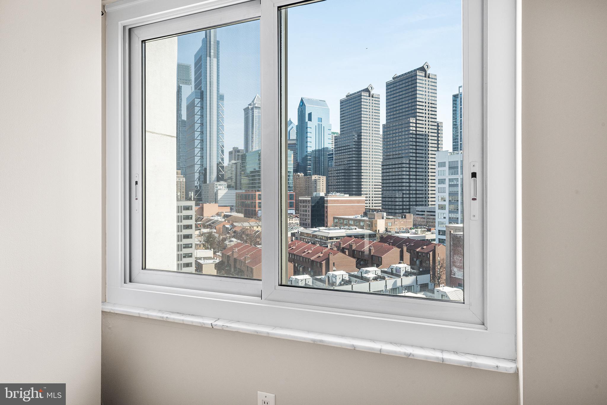 LOGAN CIRCLE - Residential