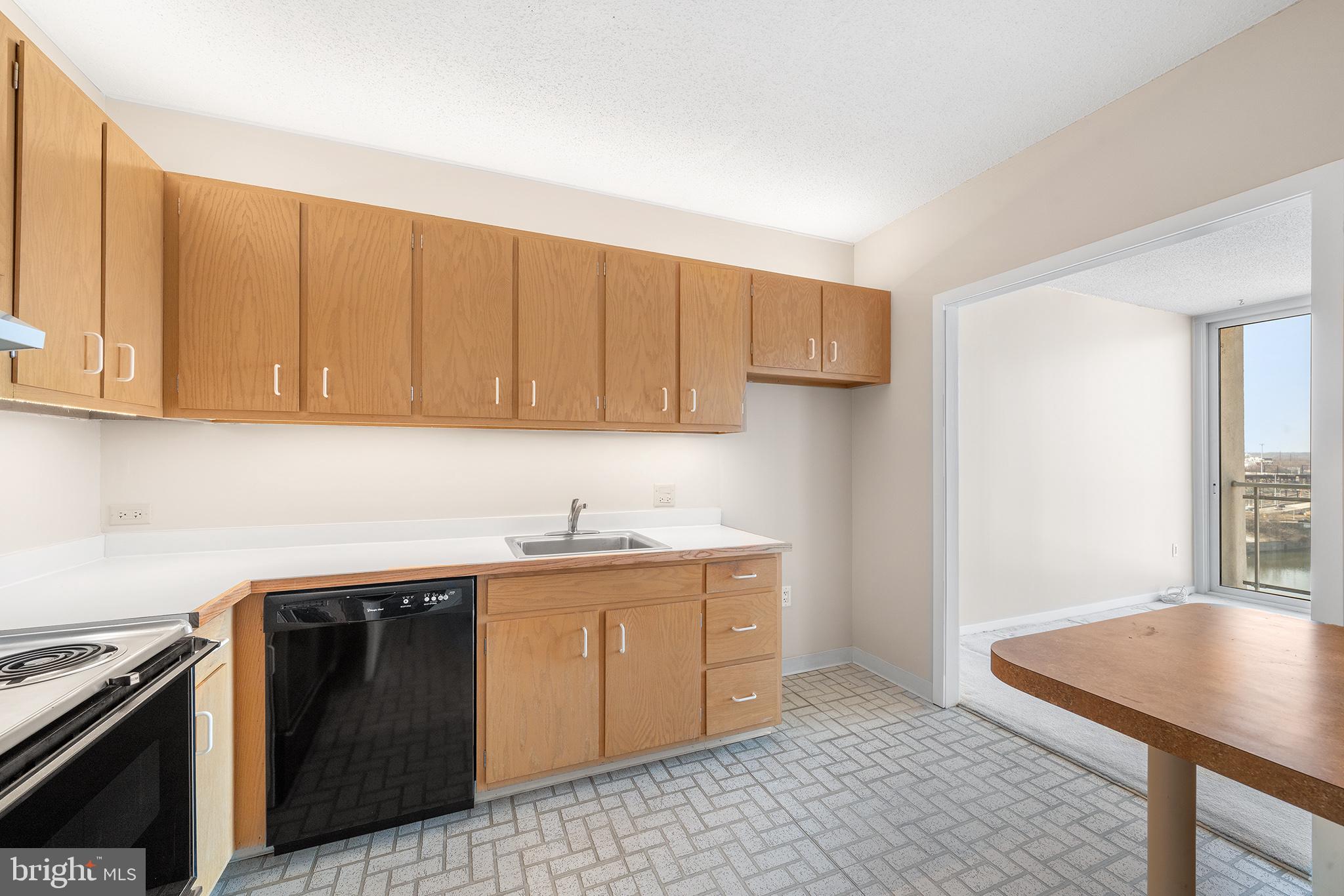 LOGAN CIRCLE - Residential