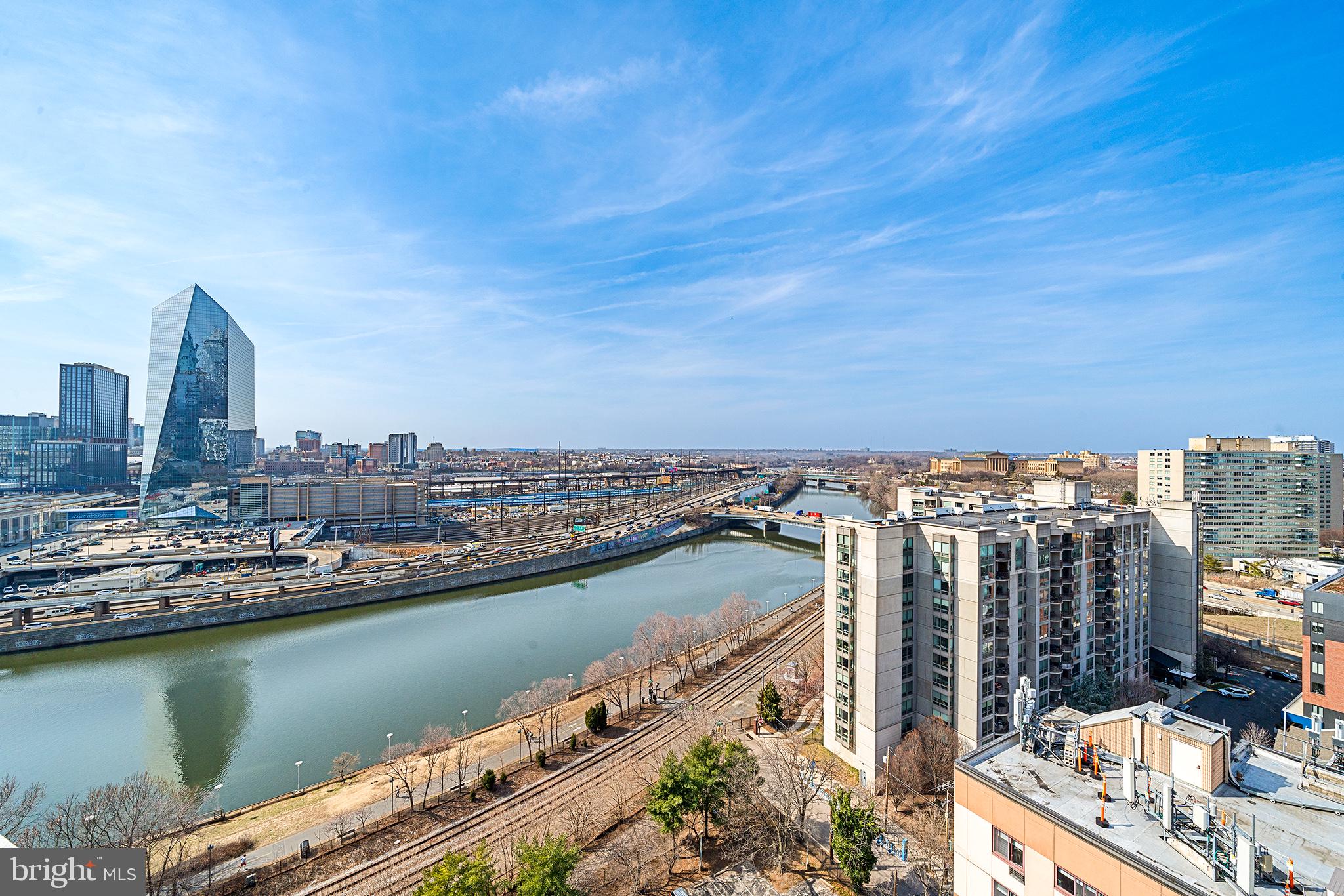 LOGAN CIRCLE - Residential