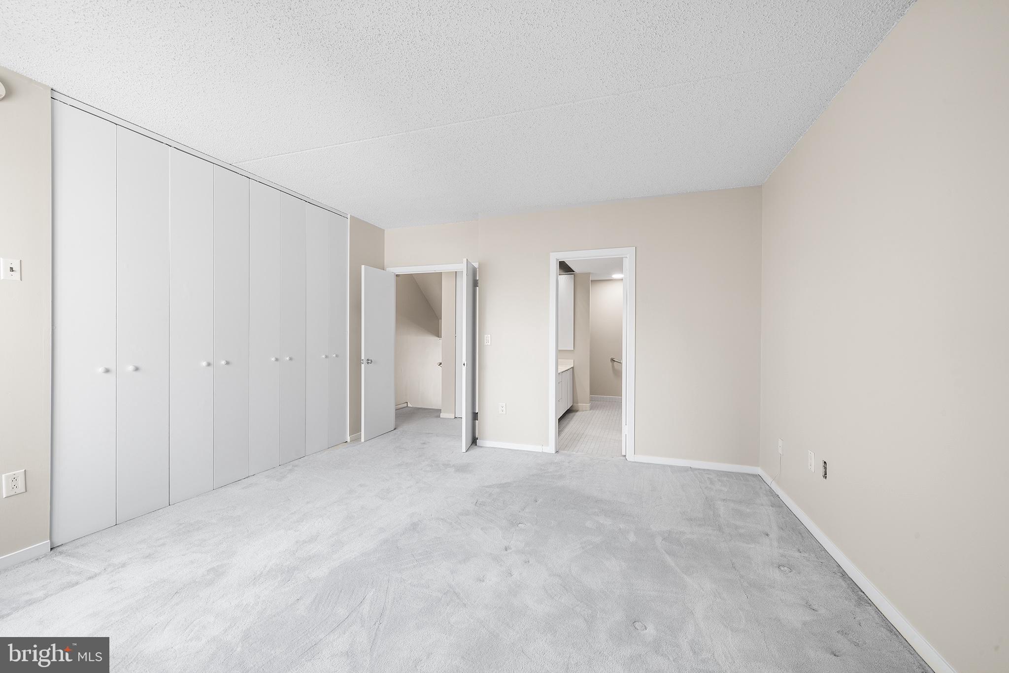 LOGAN CIRCLE - Residential