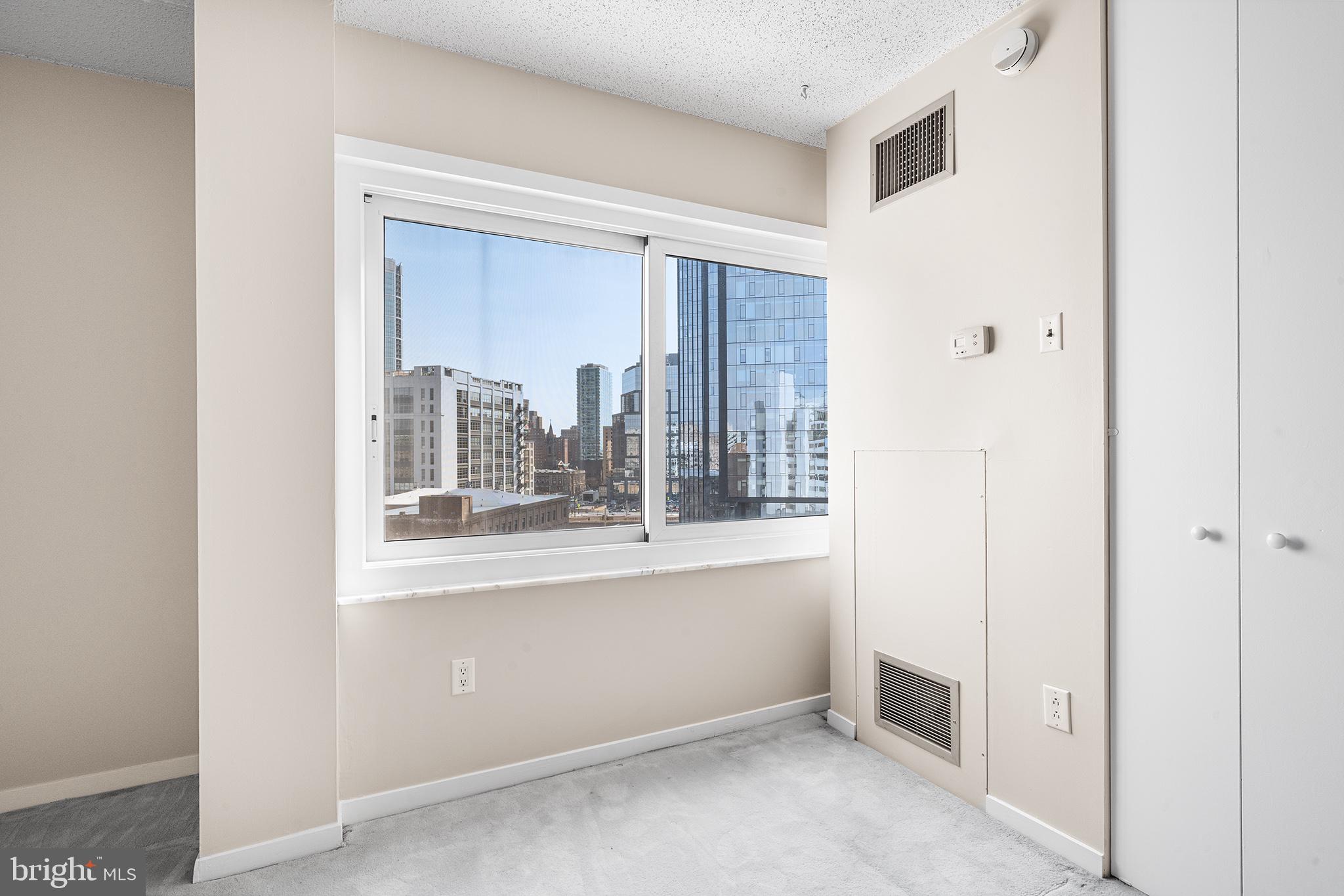 LOGAN CIRCLE - Residential