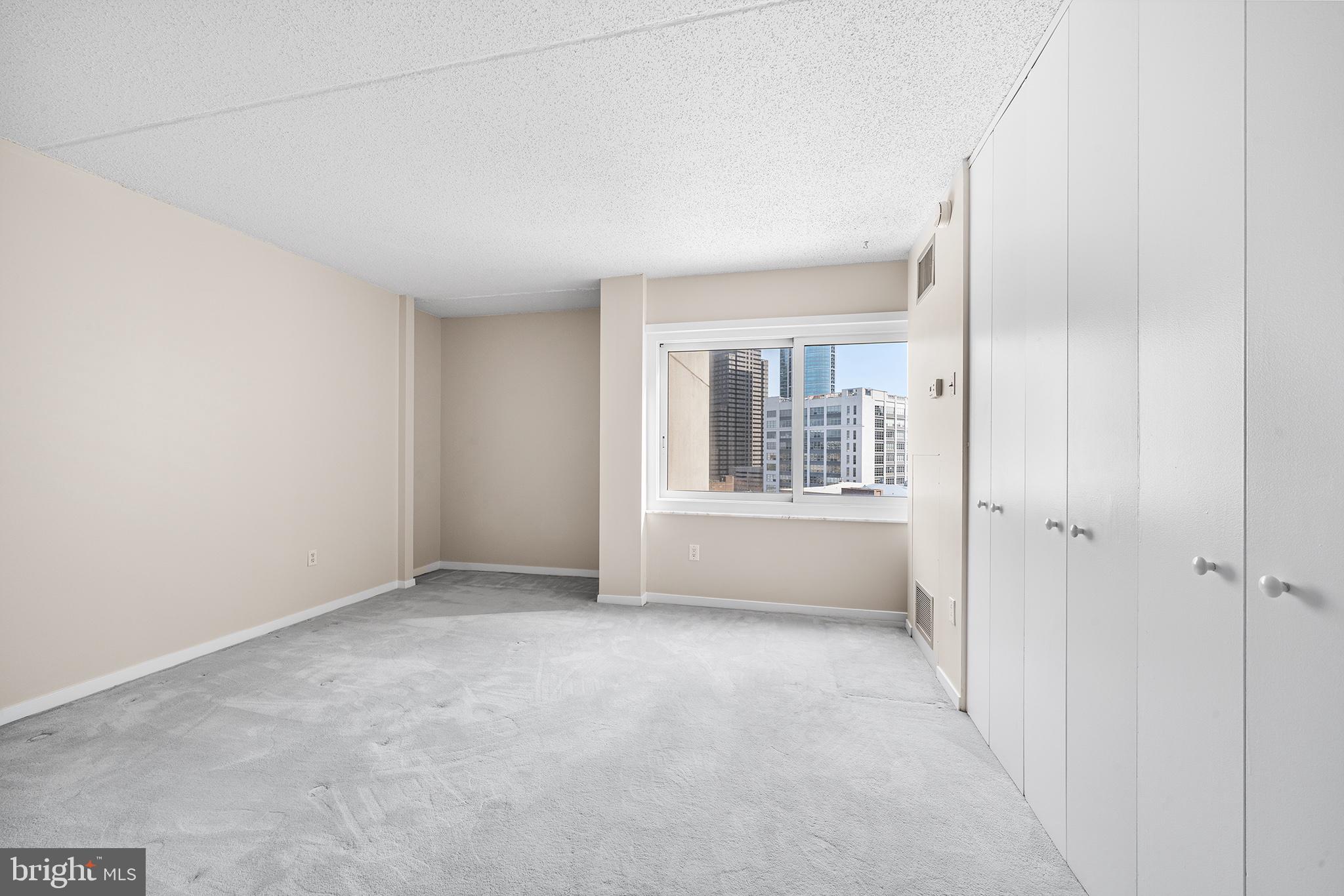 LOGAN CIRCLE - Residential