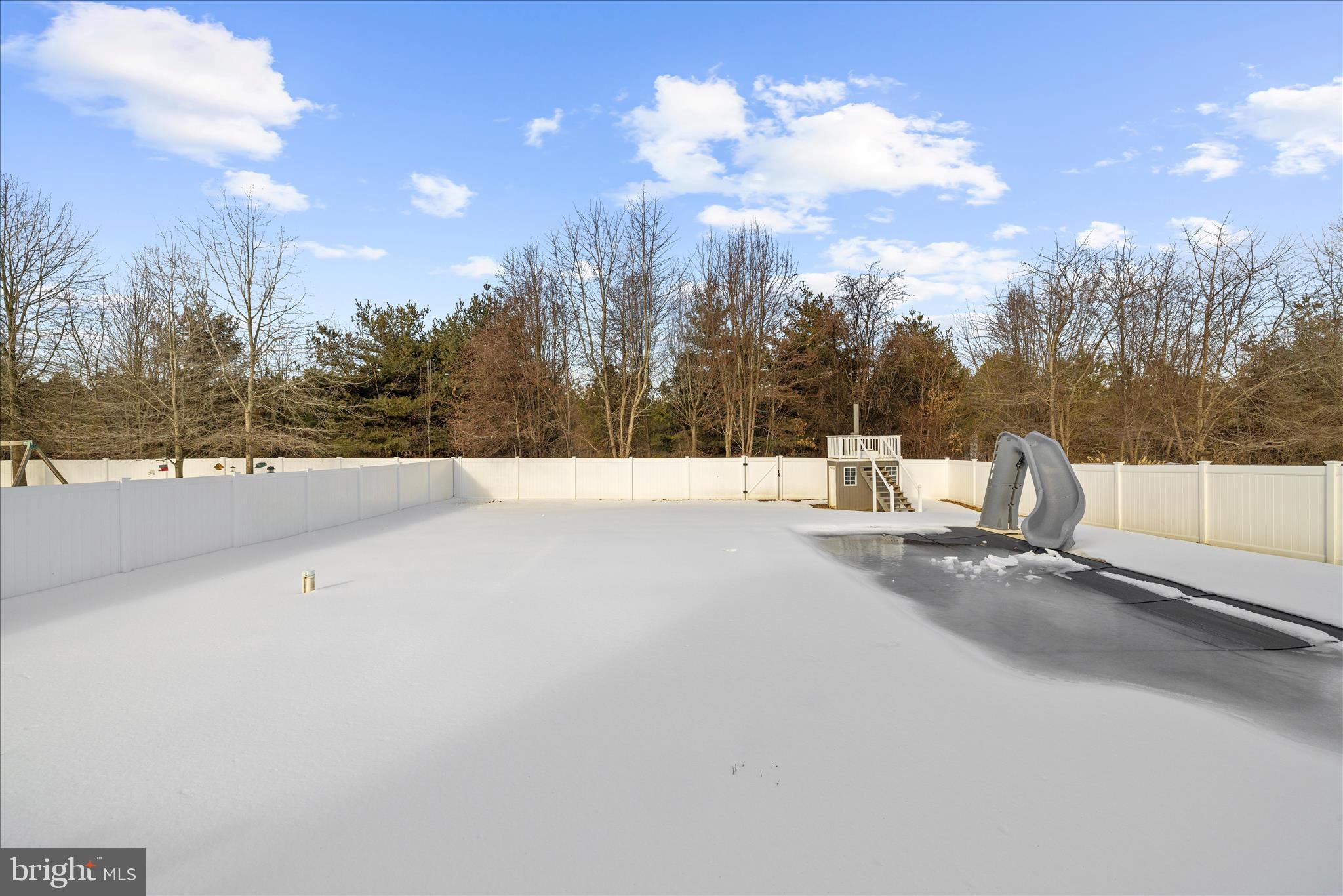 THE MEADOWS - Residential