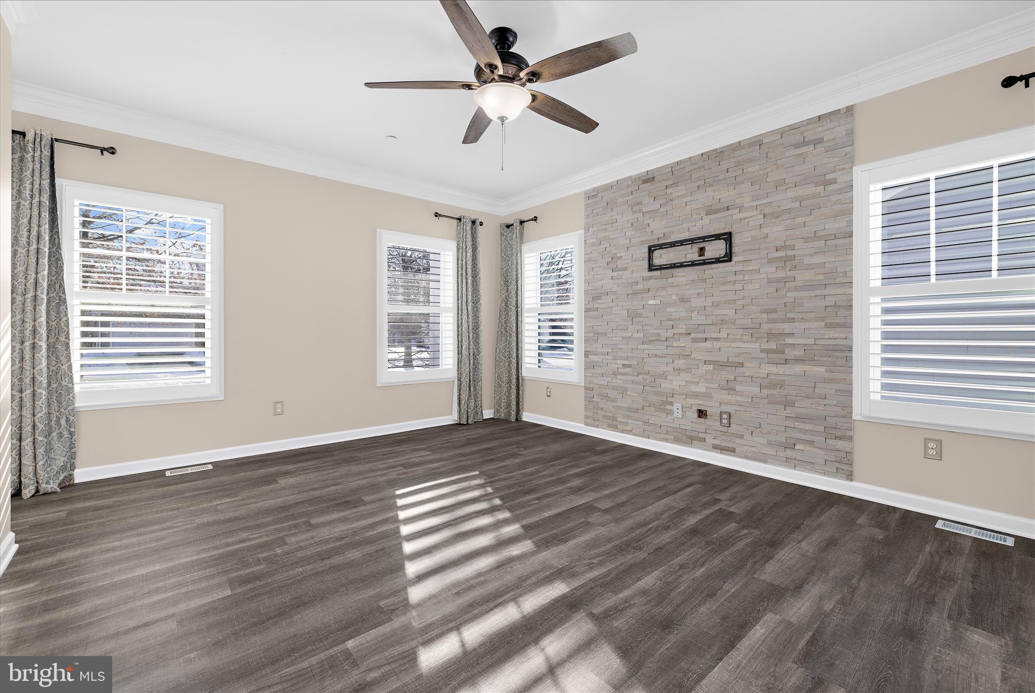 THE MEADOWS - Residential