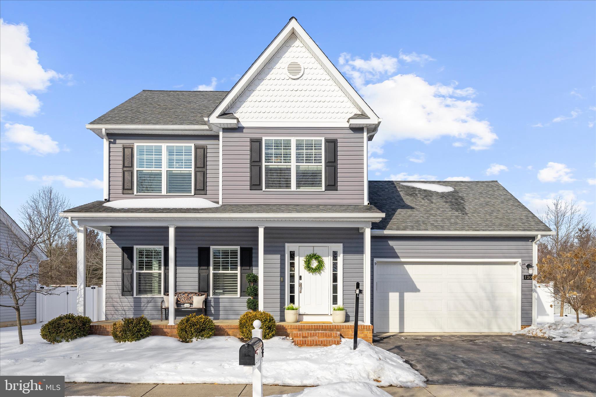 THE MEADOWS - Residential