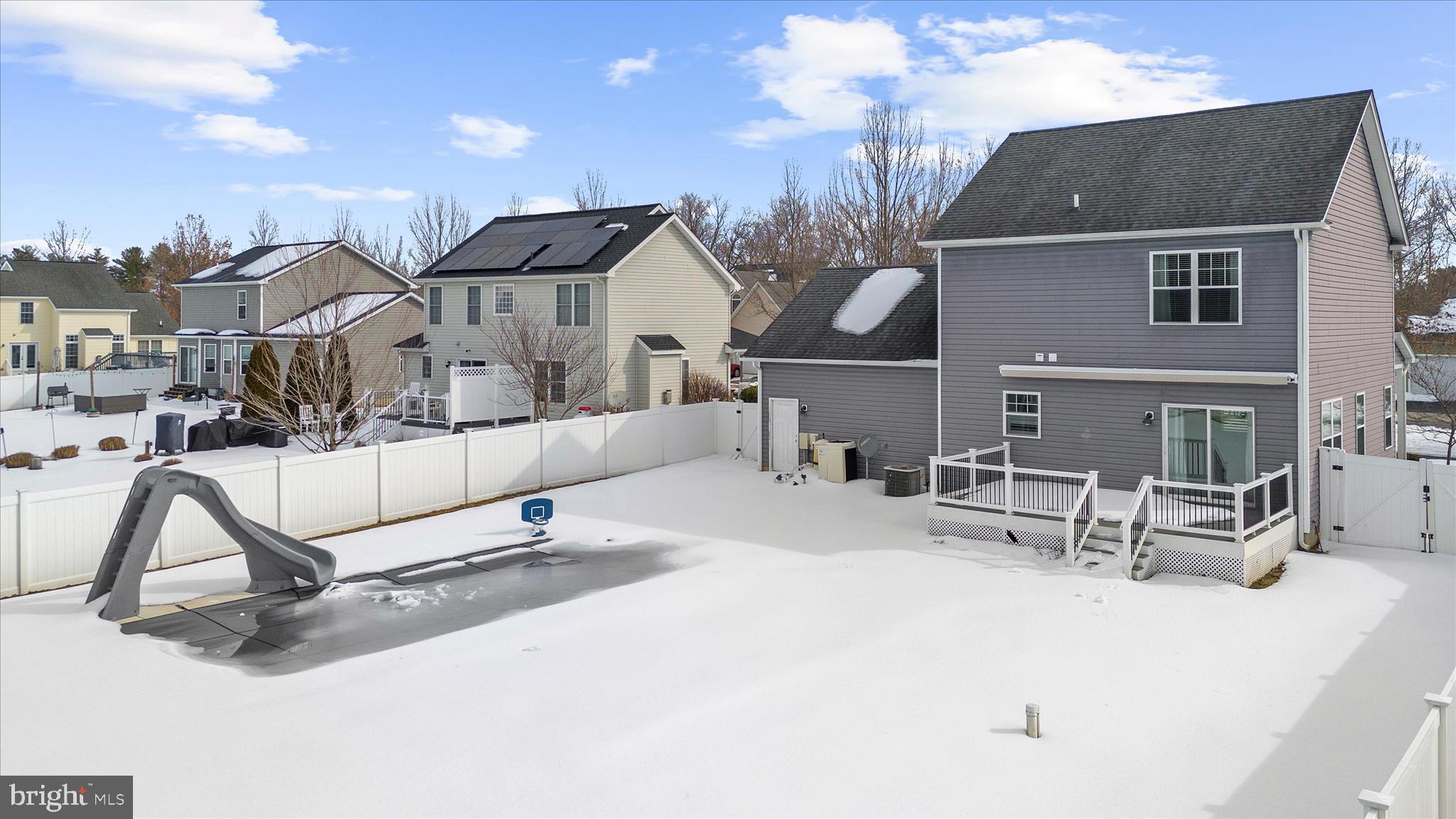 THE MEADOWS - Residential