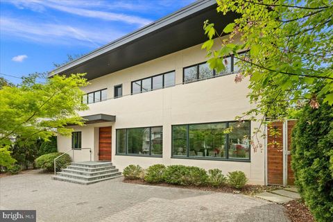 Photo of 4324 Rosedale Avenue, BETHESDA, MD 20814 (MLS # MDMC2213470)