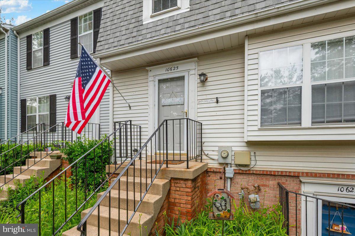 GREENHILLS - Residential