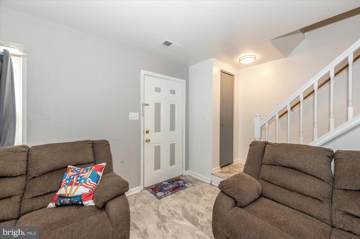 GREENHILLS - Residential