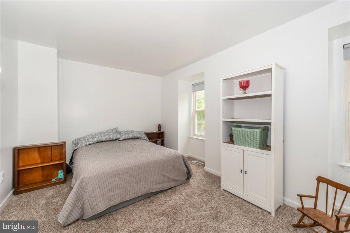 GREENHILLS - Residential