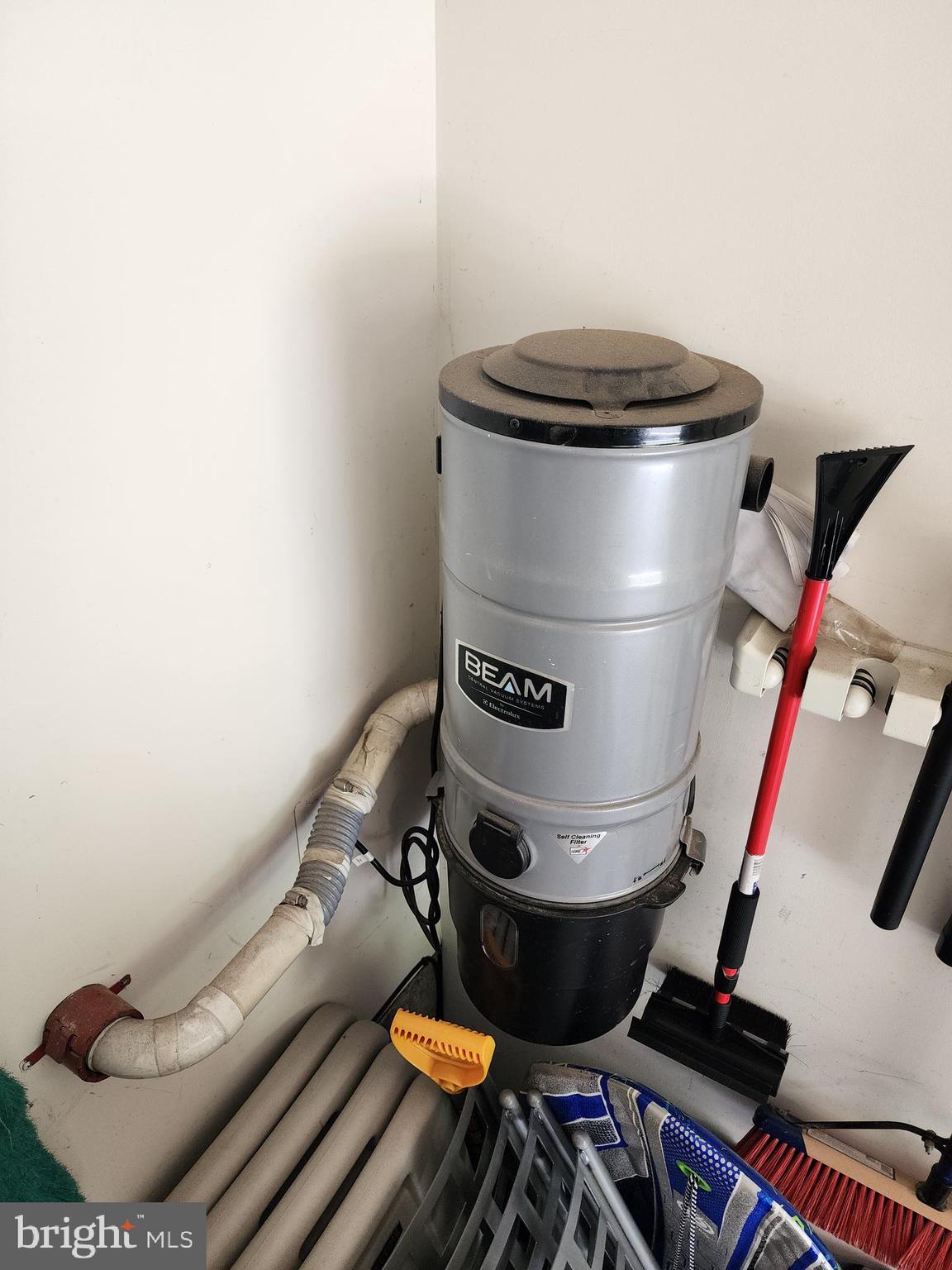 NEWTOWN WALK - Residential