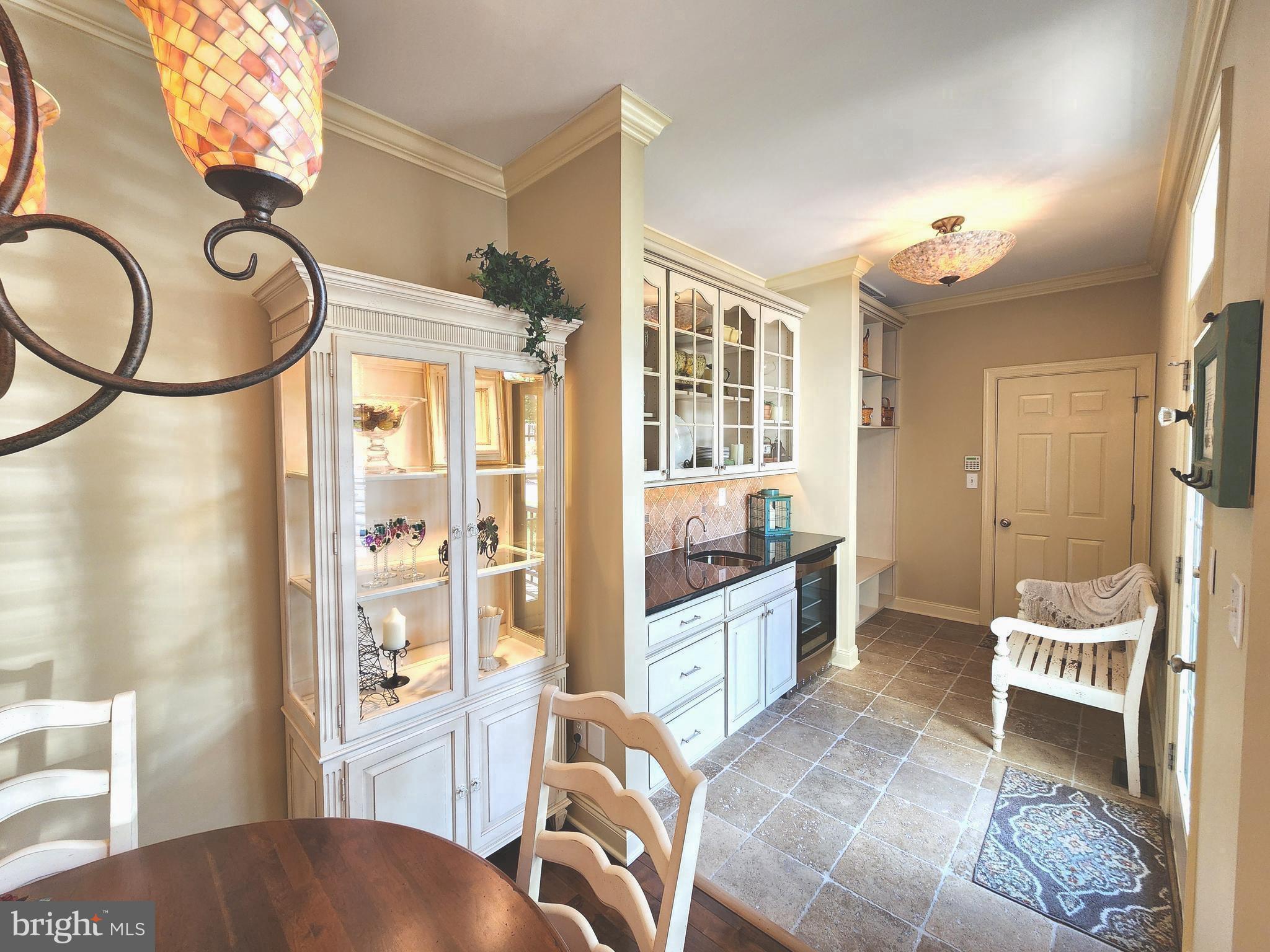 NEWTOWN WALK - Residential