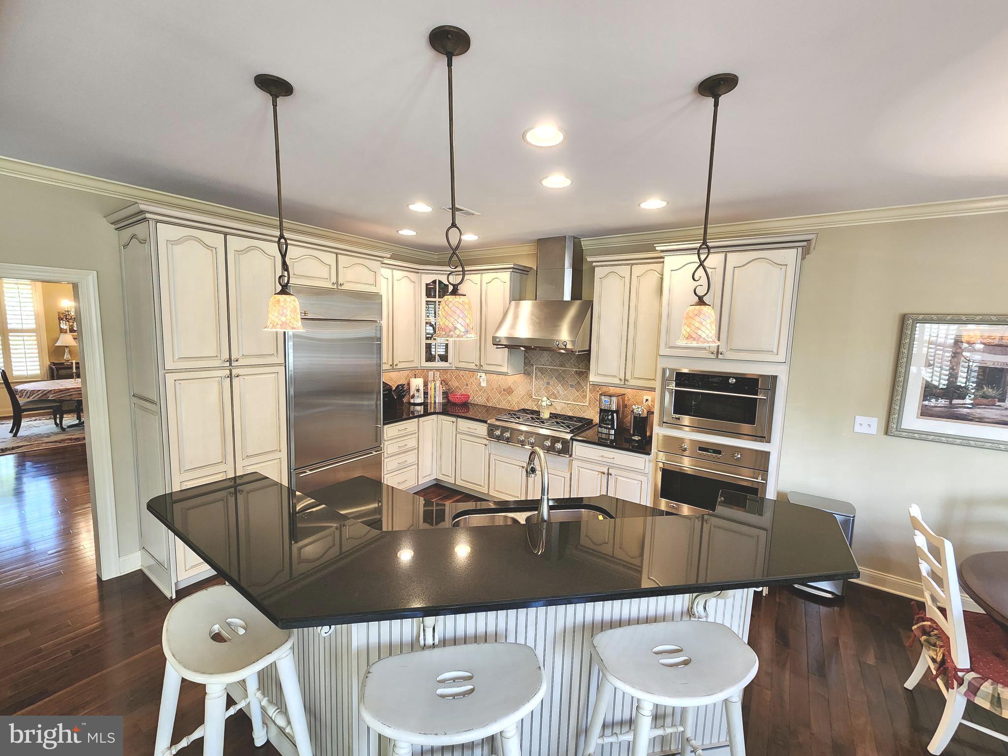 NEWTOWN WALK - Residential