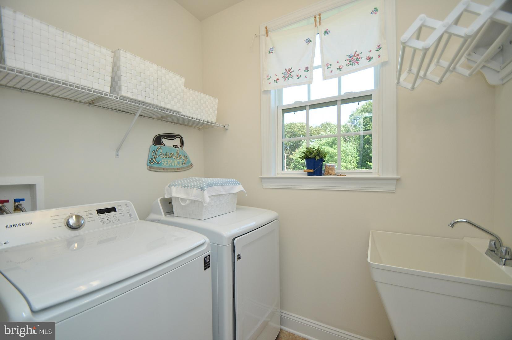 GRIFFITH LANDING - Residential