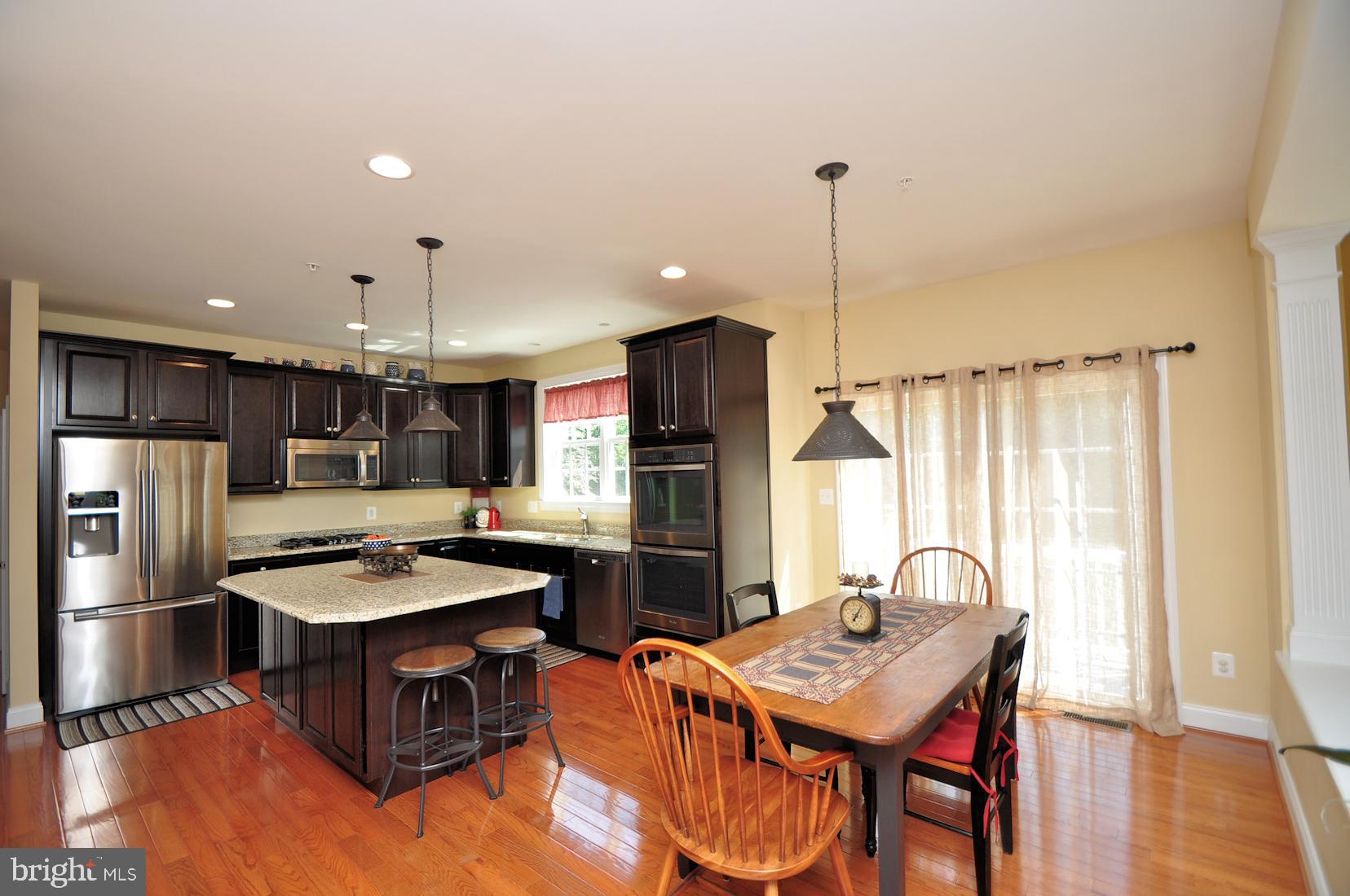 GRIFFITH LANDING - Residential