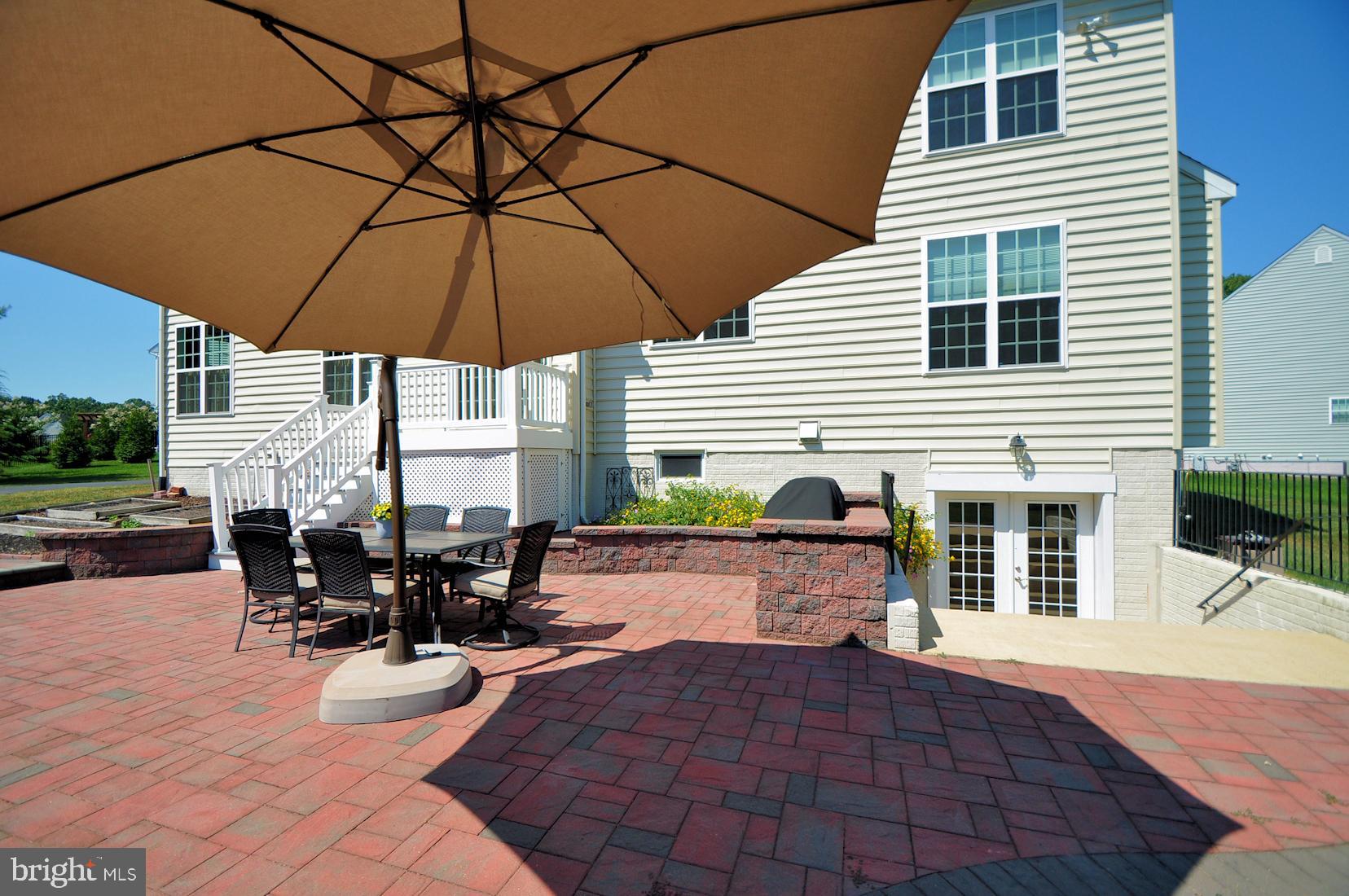 GRIFFITH LANDING - Residential