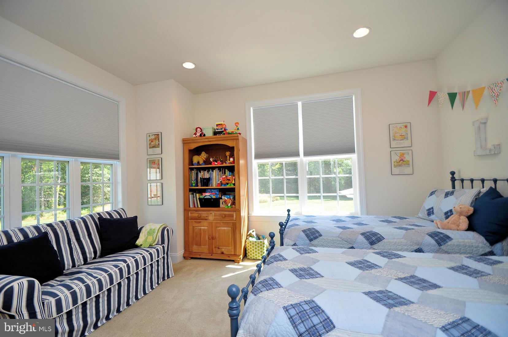 GRIFFITH LANDING - Residential