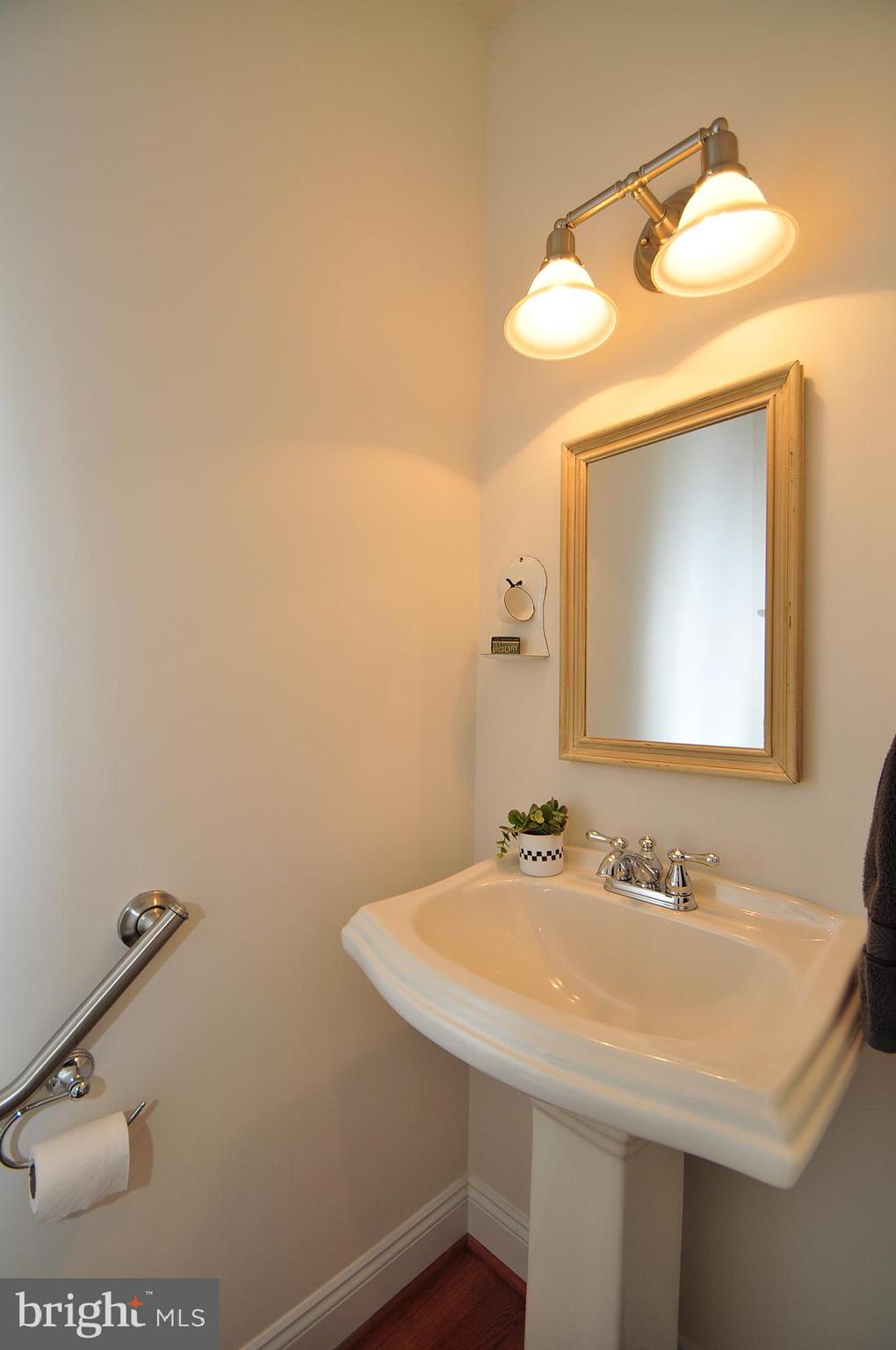 GRIFFITH LANDING - Residential