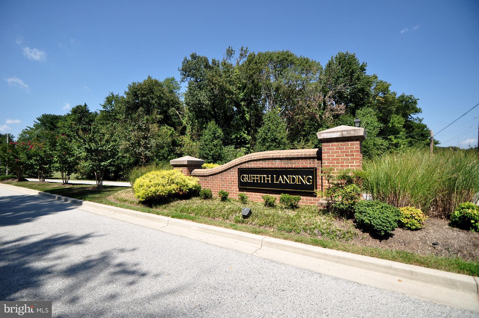 GRIFFITH LANDING - Residential