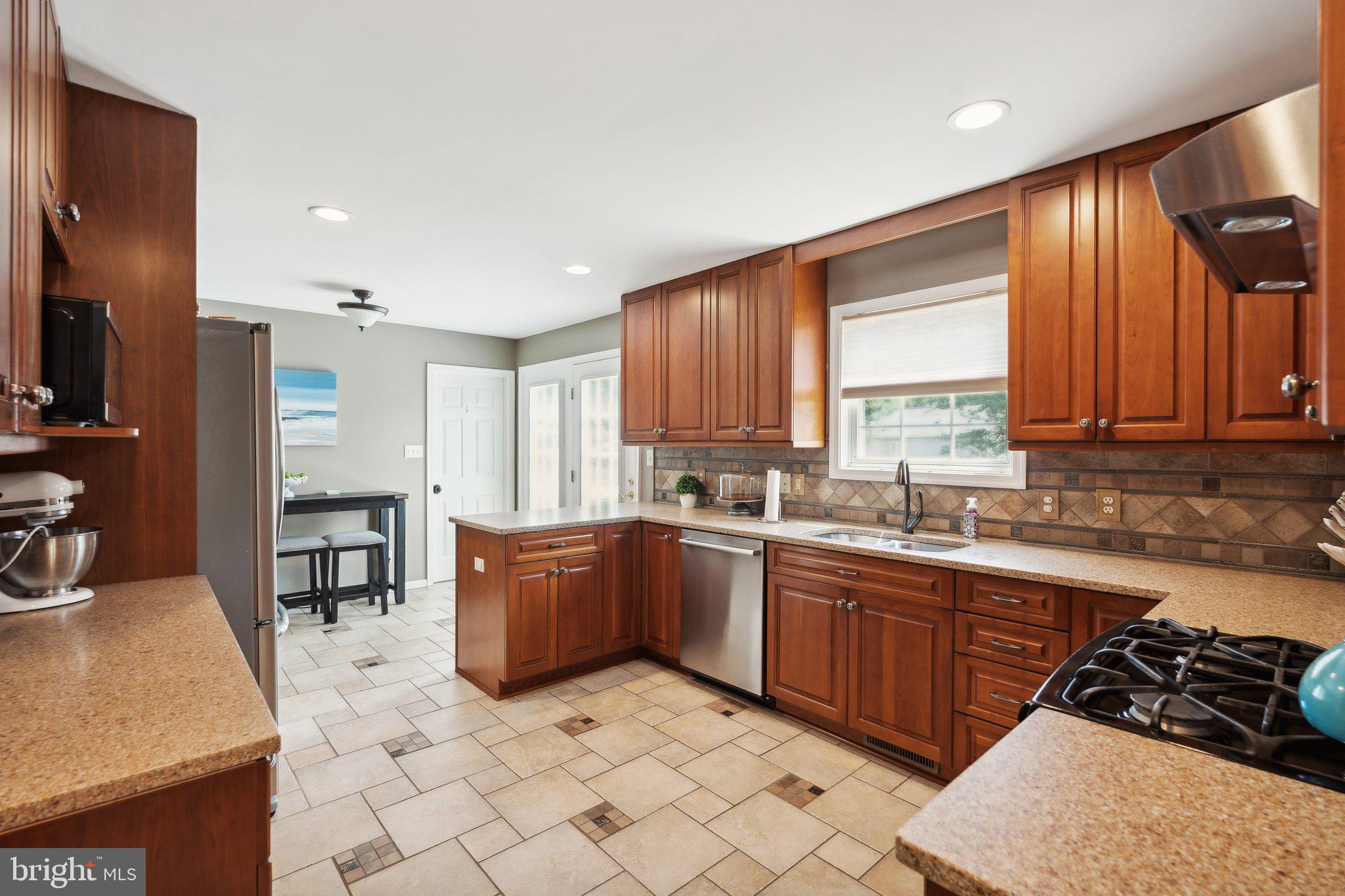 AUTUMN RIDGE - Residential