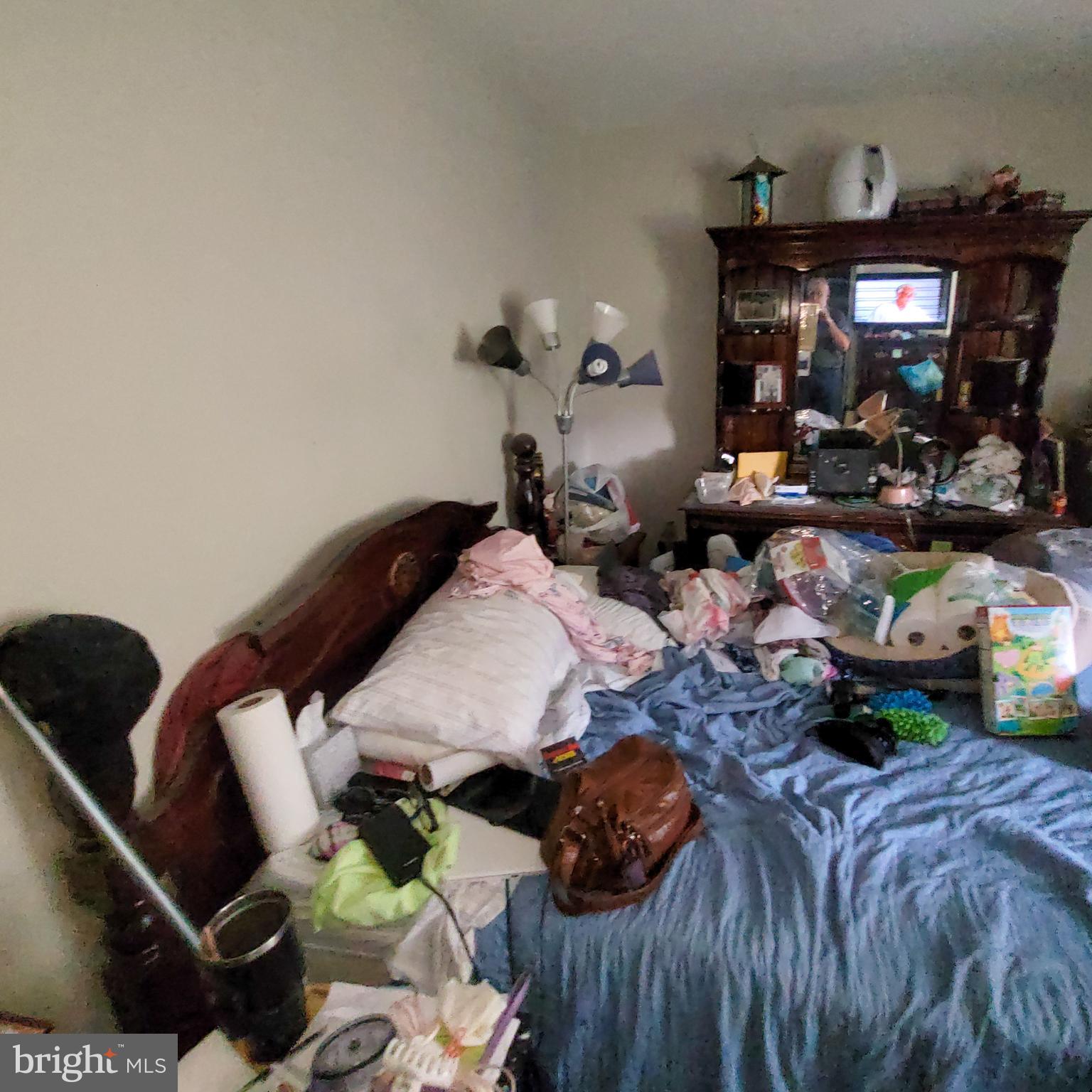 HARFORD SQUARE - Residential