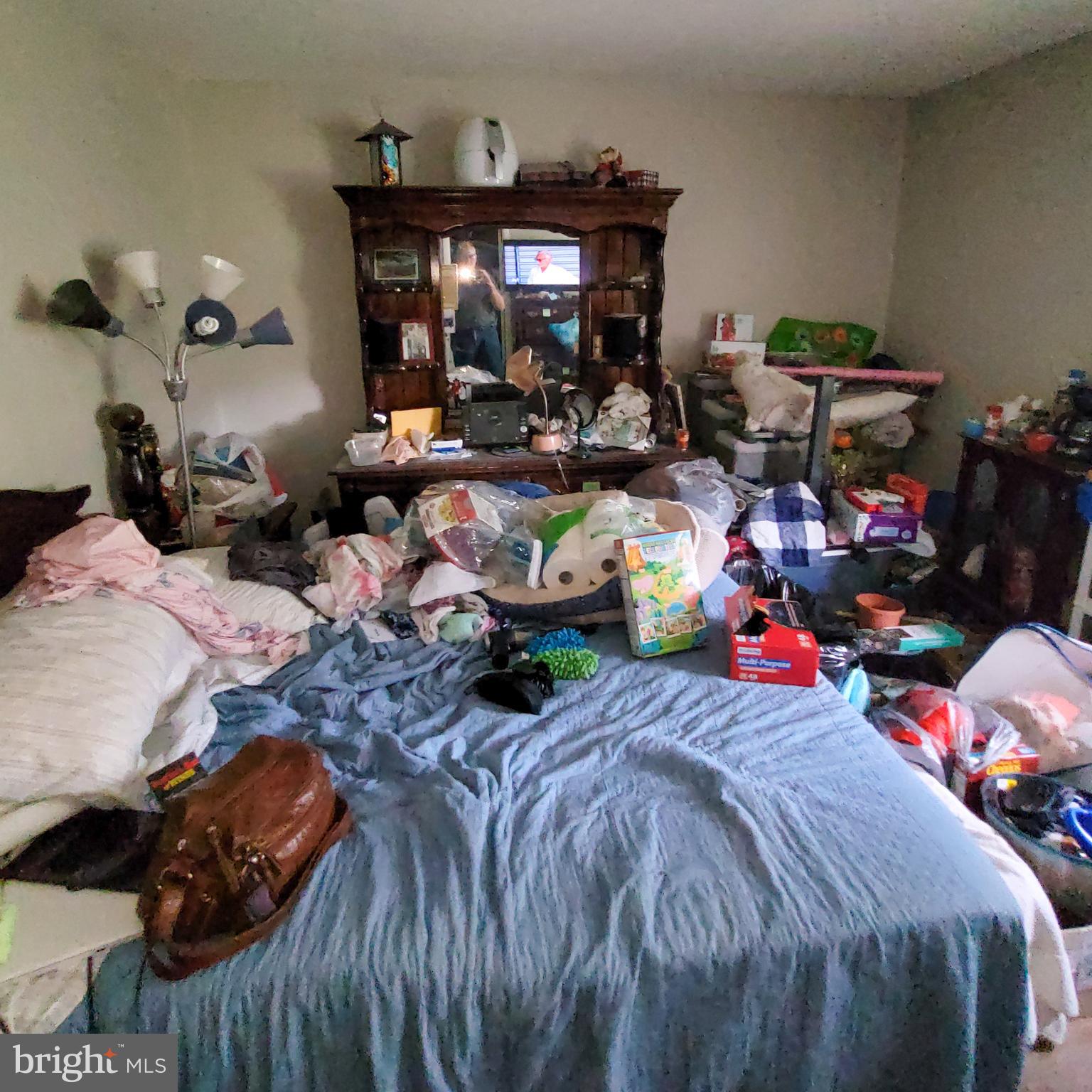 HARFORD SQUARE - Residential