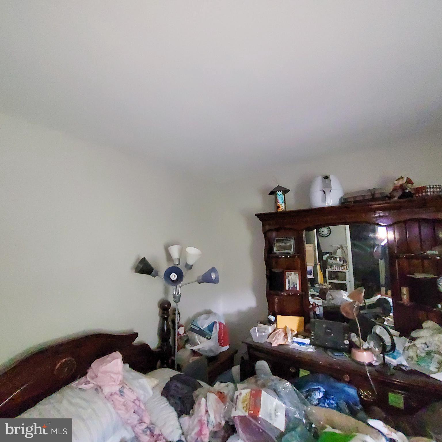 HARFORD SQUARE - Residential