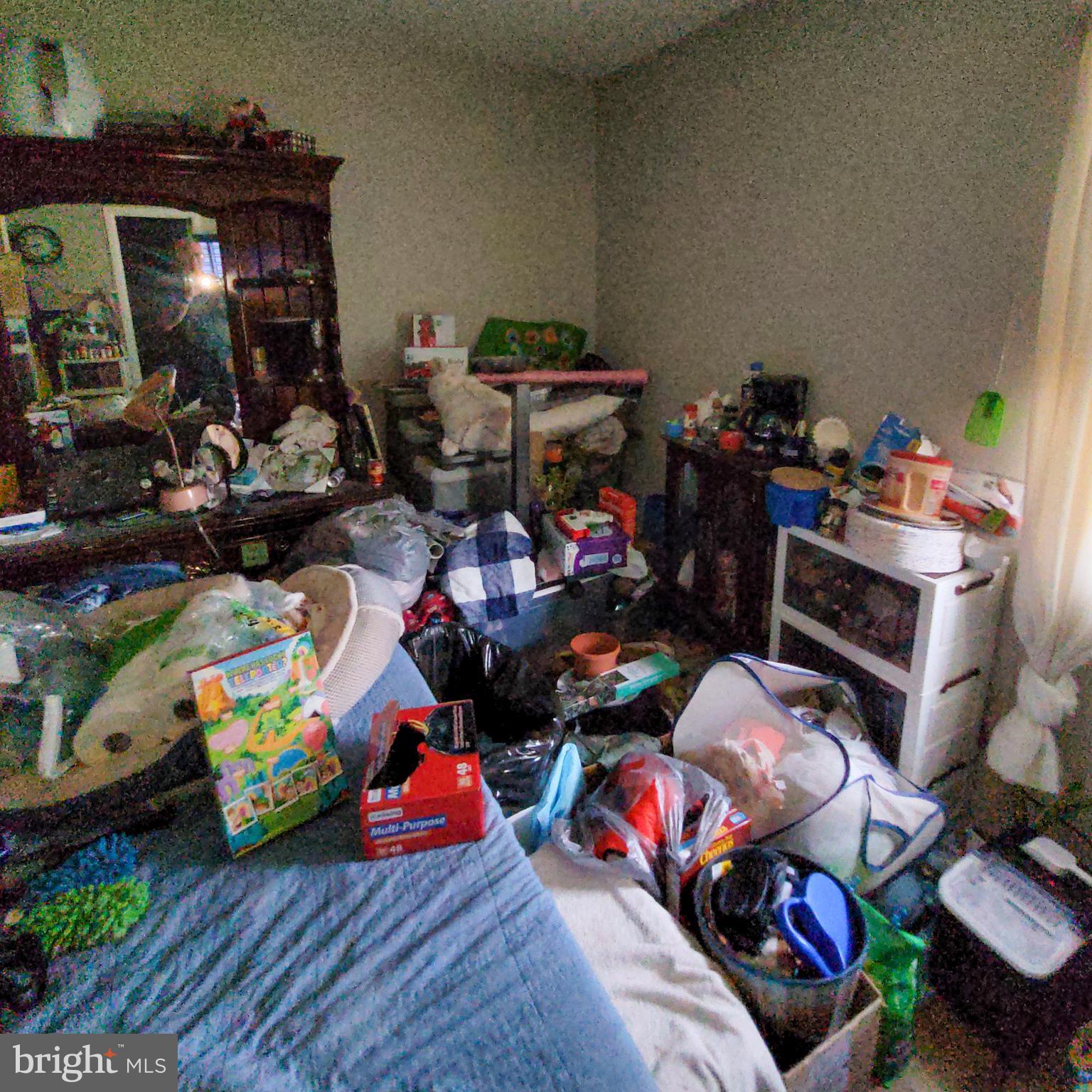 HARFORD SQUARE - Residential