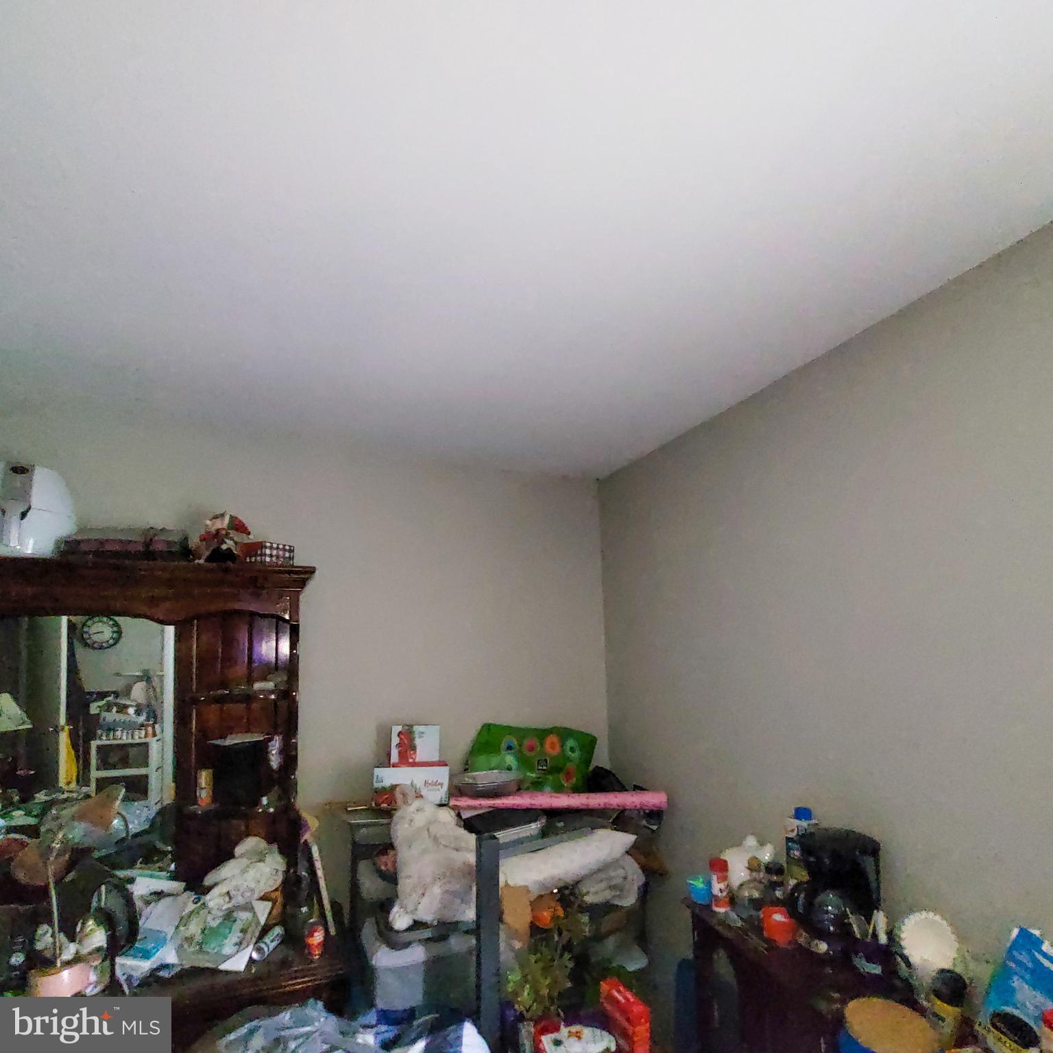 HARFORD SQUARE - Residential