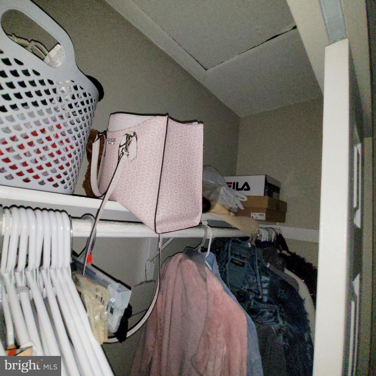 HARFORD SQUARE - Residential