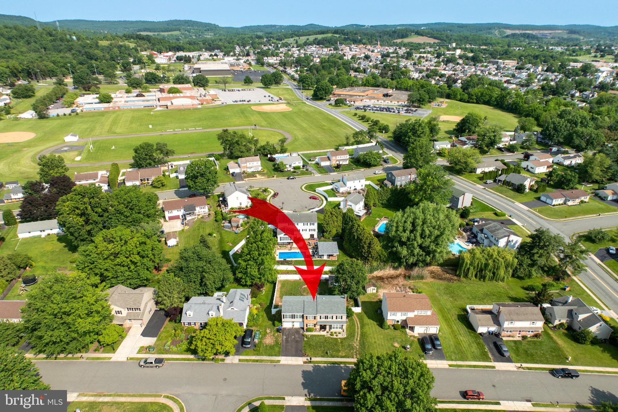 33 ROOSEVELT DRIVE