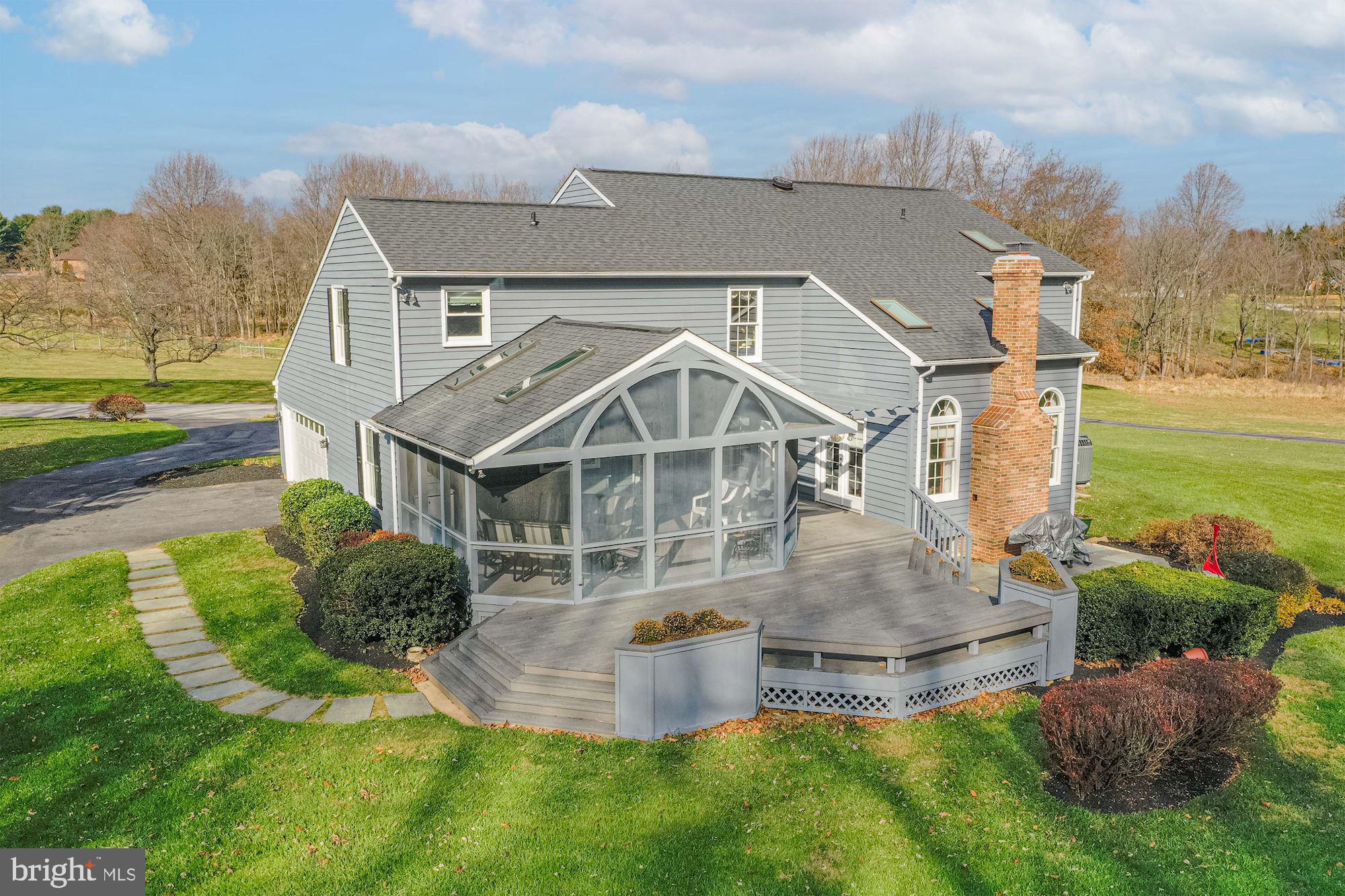 ALLNUTT FARMS ESTATES - Residential