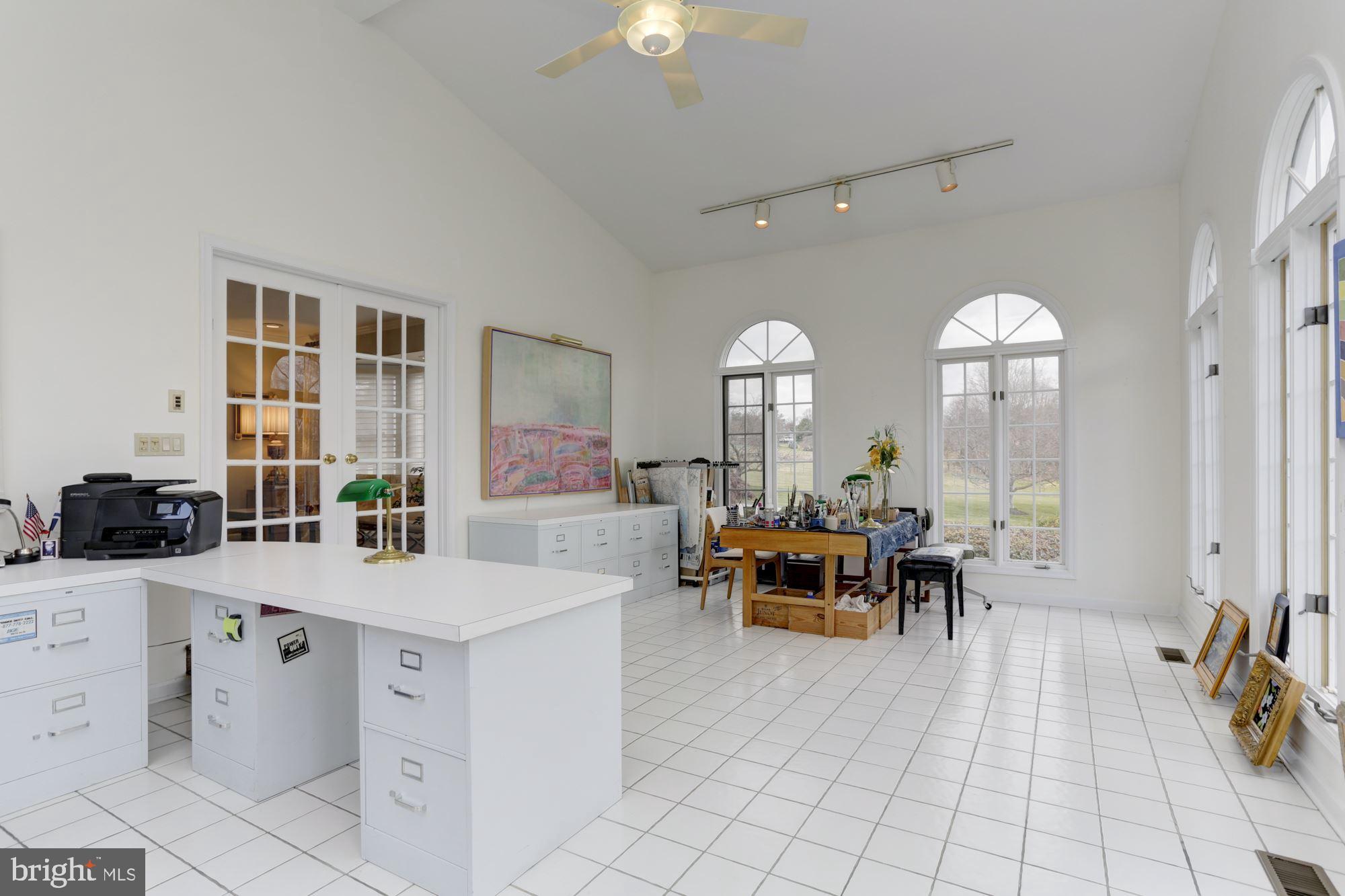 ALLNUTT FARMS ESTATES - Residential