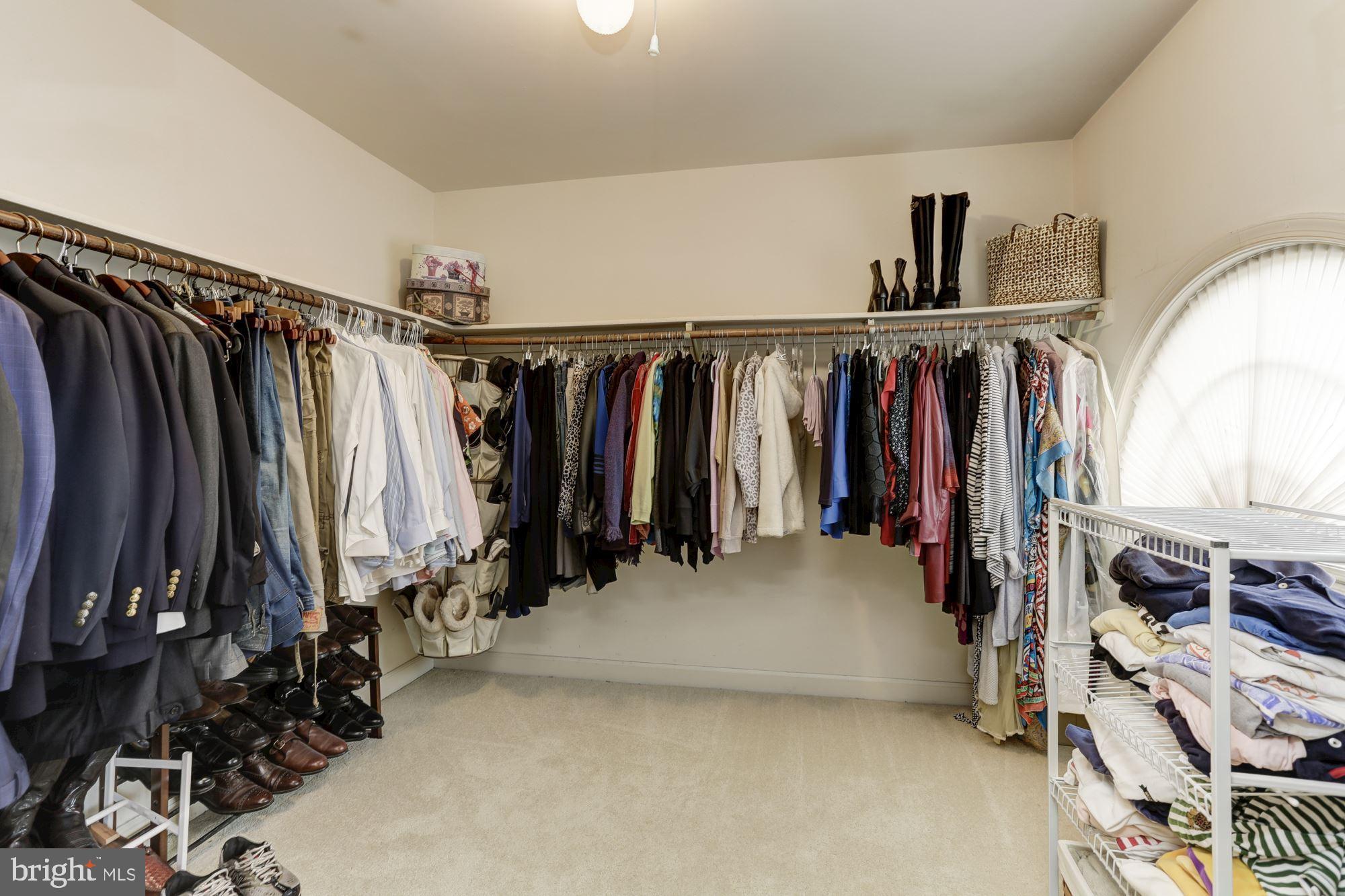 ALLNUTT FARMS ESTATES - Residential