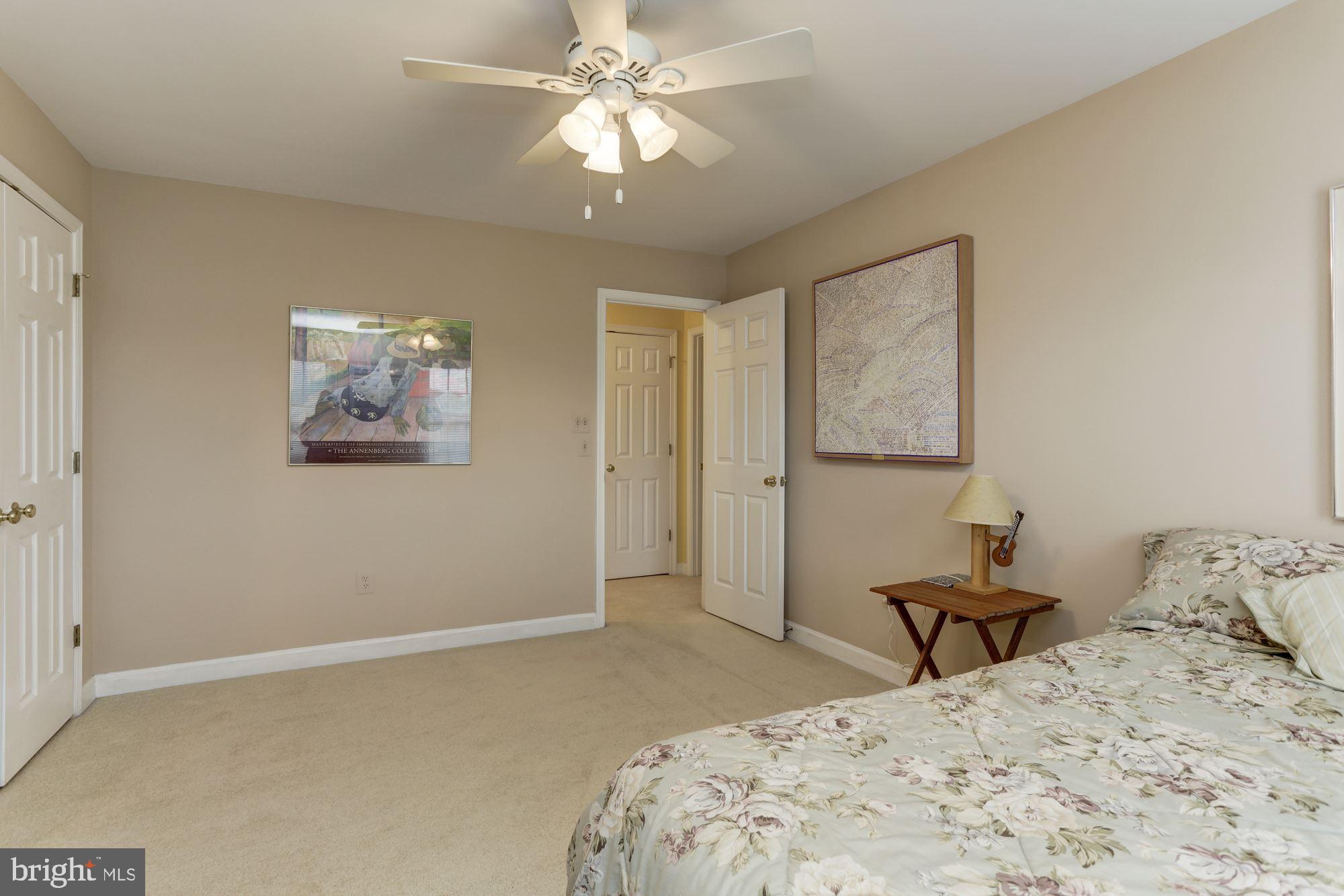 ALLNUTT FARMS ESTATES - Residential