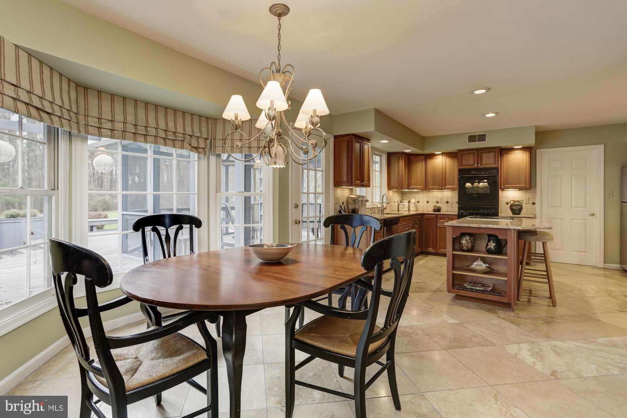 ALLNUTT FARMS ESTATES - Residential