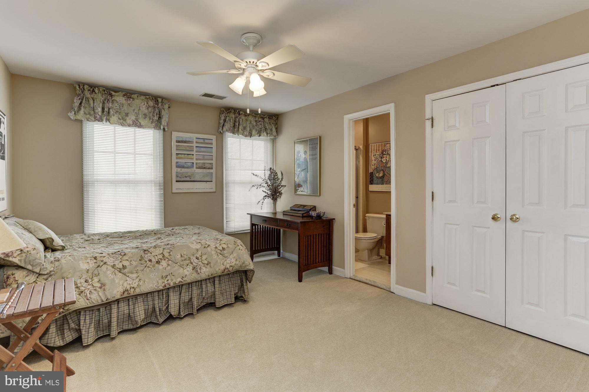 ALLNUTT FARMS ESTATES - Residential